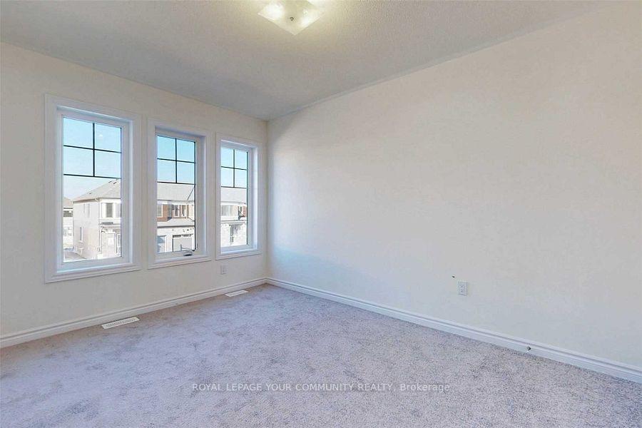Photo 19 of 63 Valleybrook Road, Barrie, Innis-Shore — HOMEH