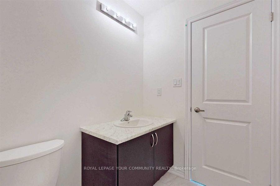 Photo 26 of 63 Valleybrook Road, Barrie, Innis-Shore — HOMEH