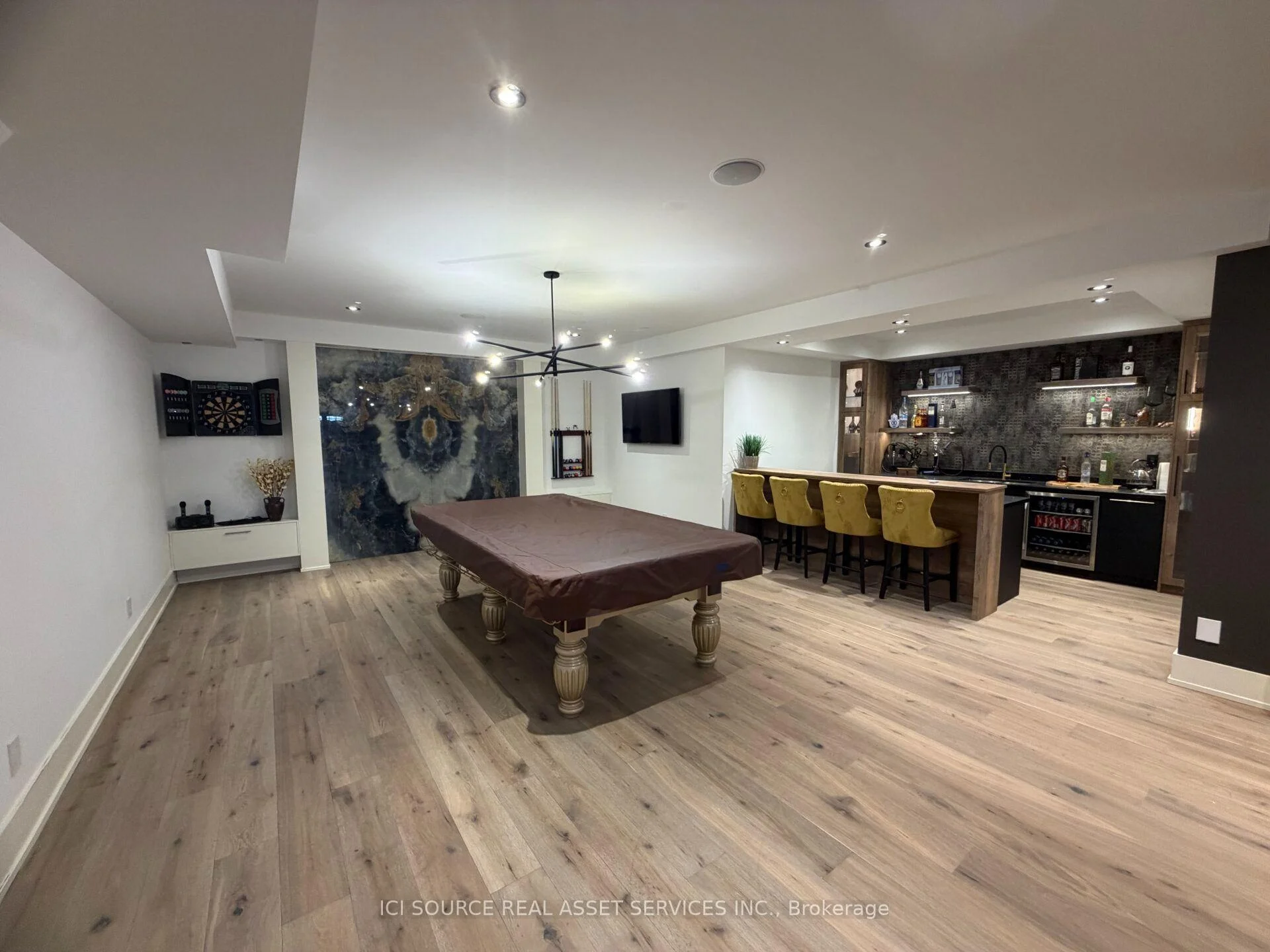Photo 71 of 211 Kennedy Street W, Aurora, Aurora Village — HOMEH