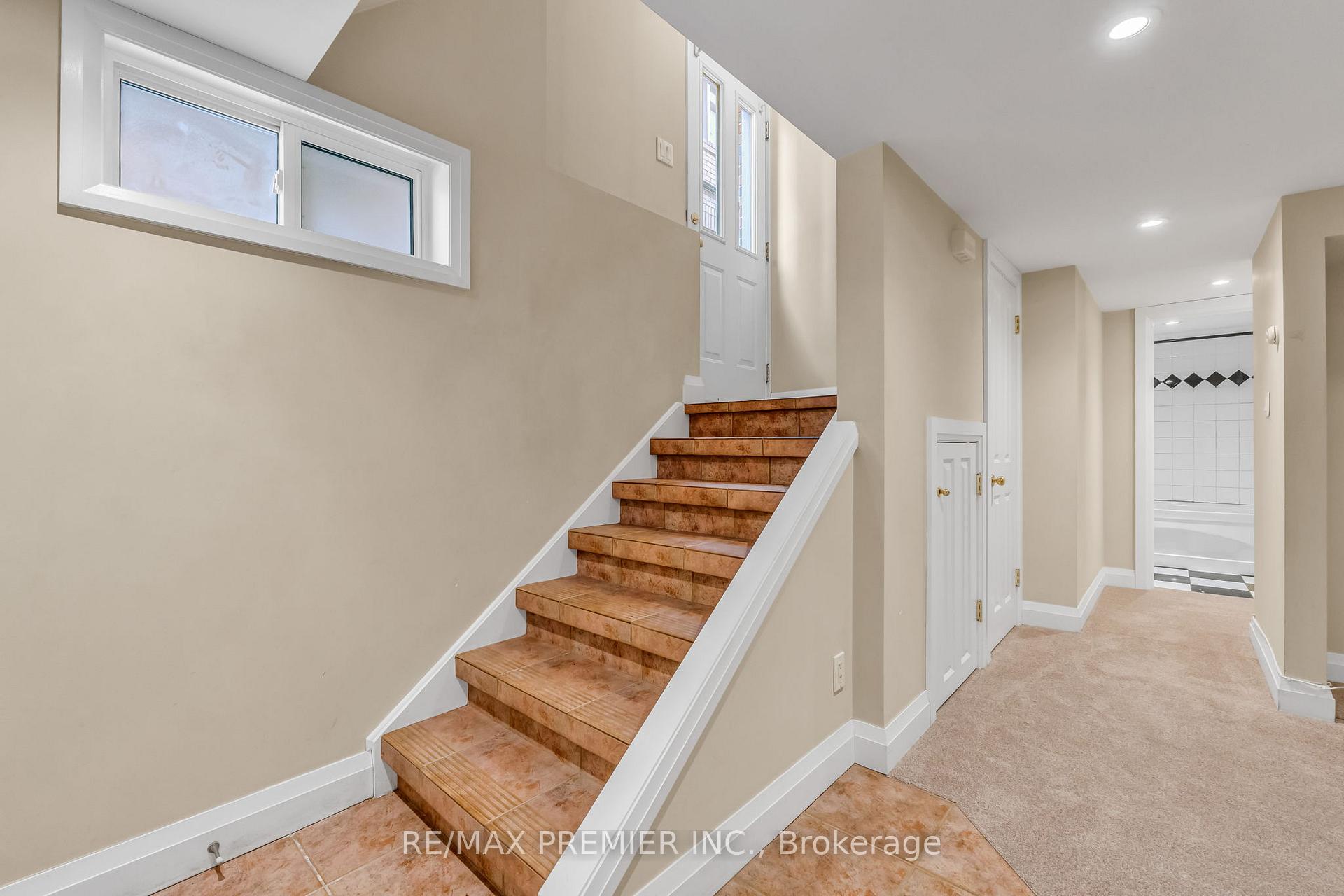 Photo 3 of Unit Lower Level, 5 Killarney Road, Toronto, Forest Hill South — HOMEH