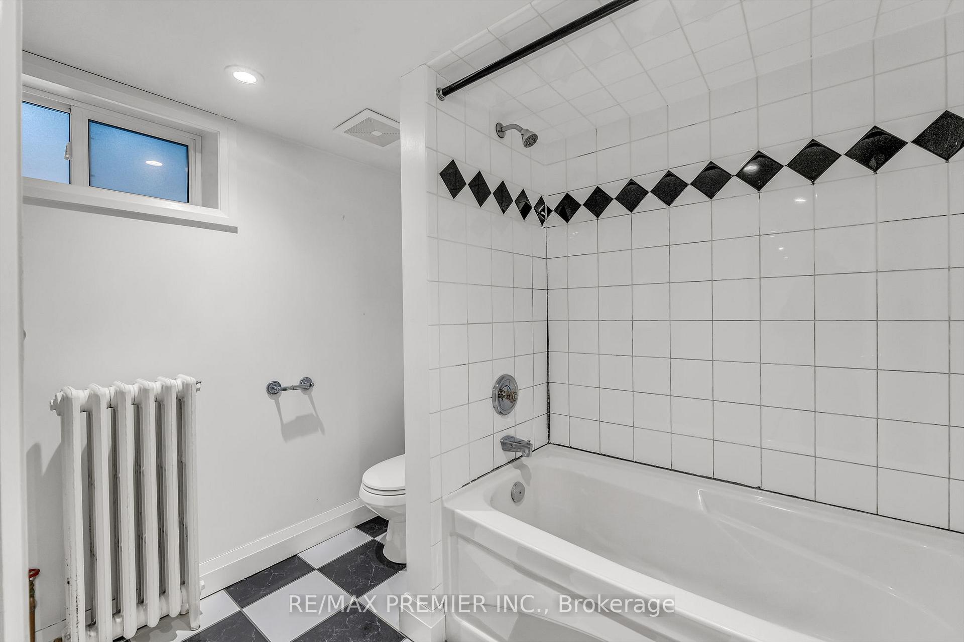 Photo 11 of Unit Lower Level, 5 Killarney Road, Toronto, Forest Hill South — HOMEH