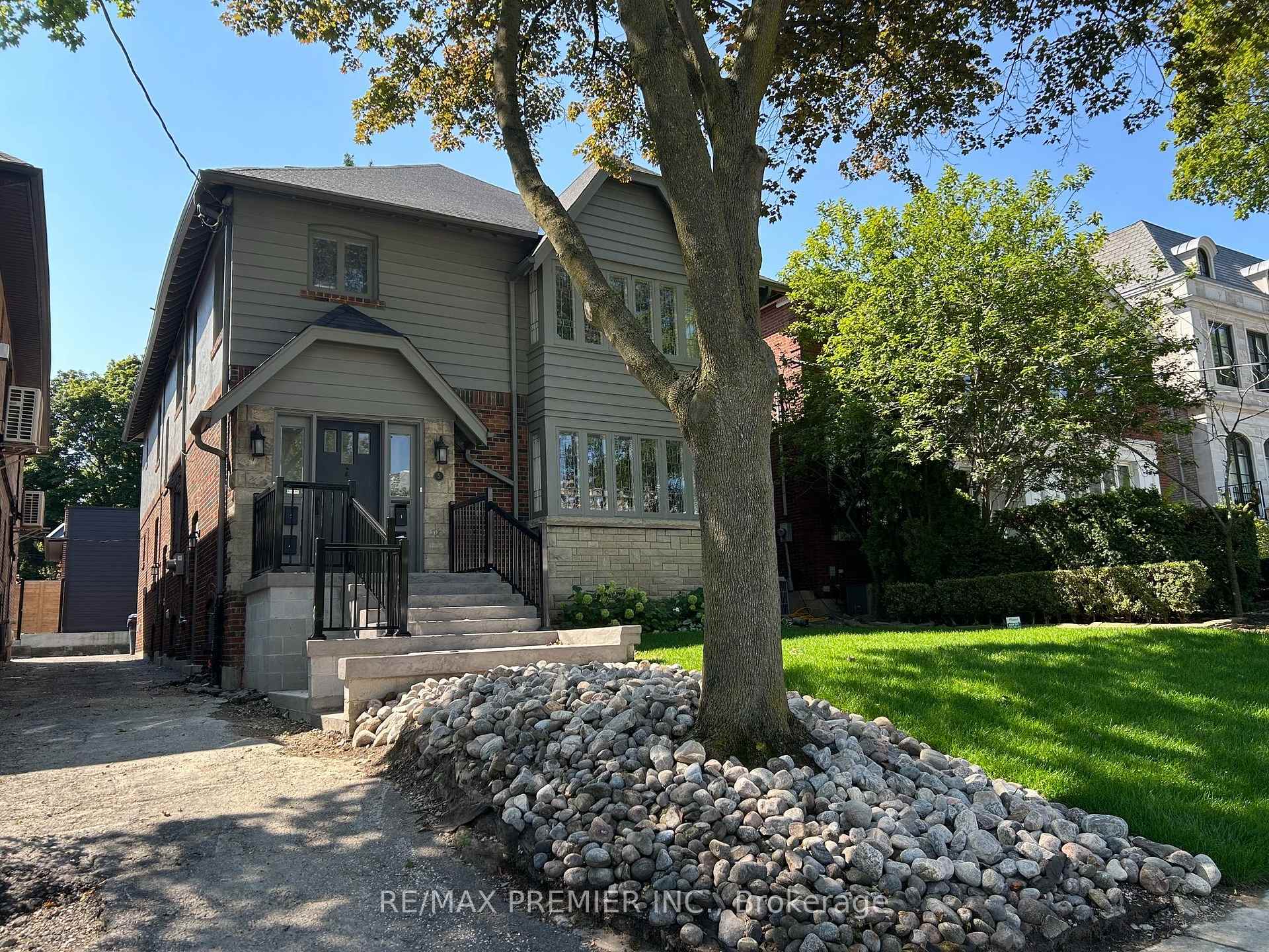Photo 2 of Unit Lower Level, 5 Killarney Road, Toronto, Forest Hill South — HOMEH
