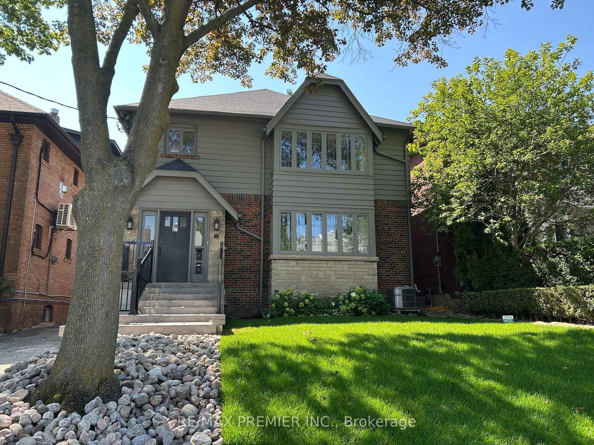 Photo 4 of Unit Lower Level, 5 Killarney Road, Toronto, Forest Hill South — HOMEH