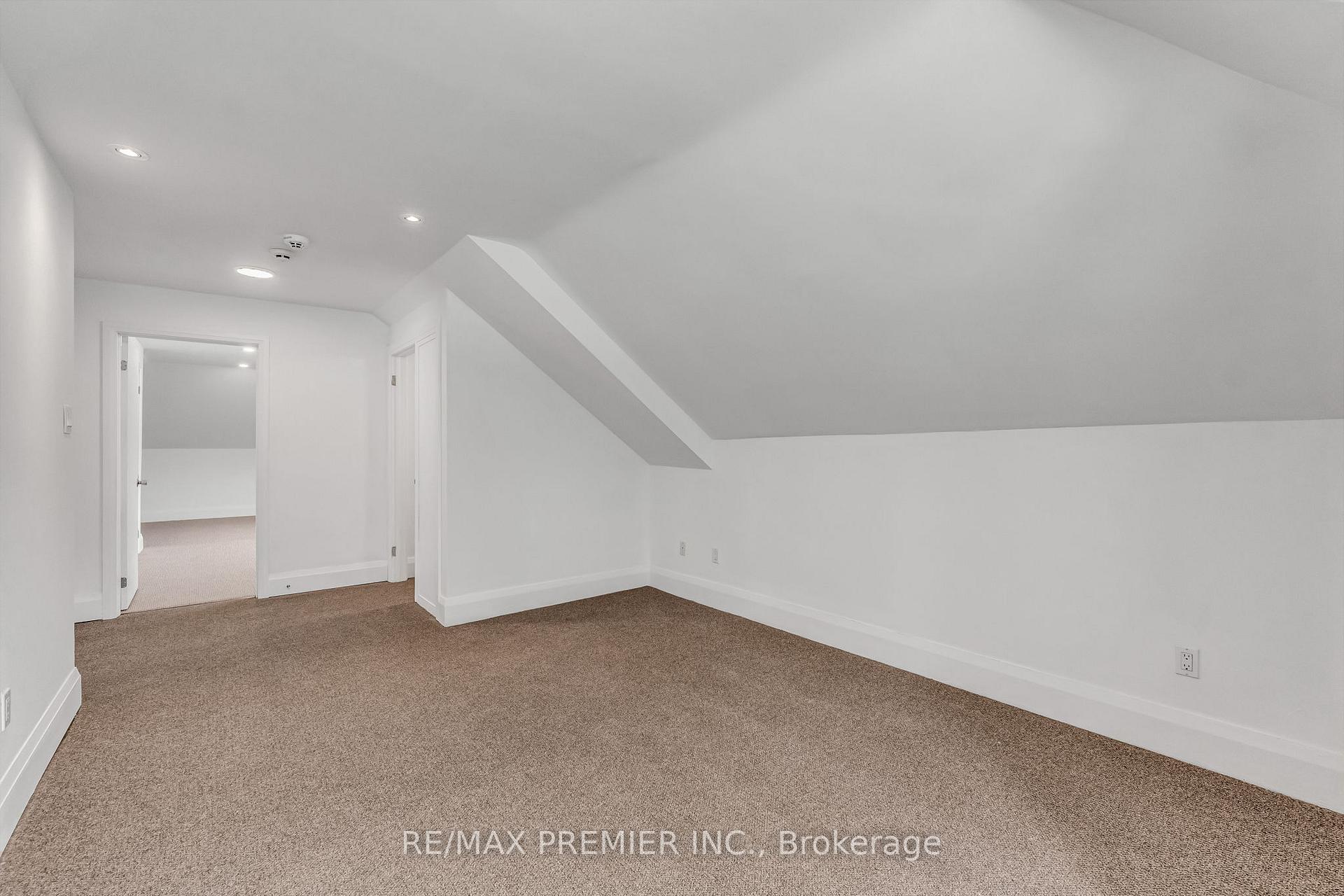 Photo 18 of Unit 3rd Floor, 5 Killarney Road, Toronto, Forest Hill South — HOMEH