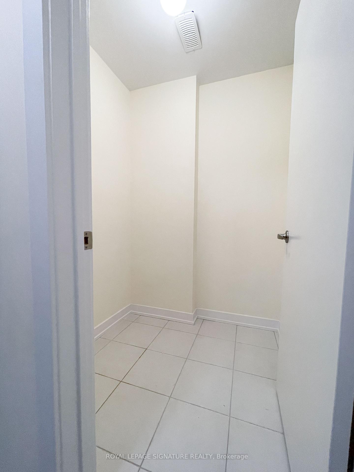 Photo 5 of Unit 99, 590 North Service Road E, Hamilton, Lakeshore — HOMEH
