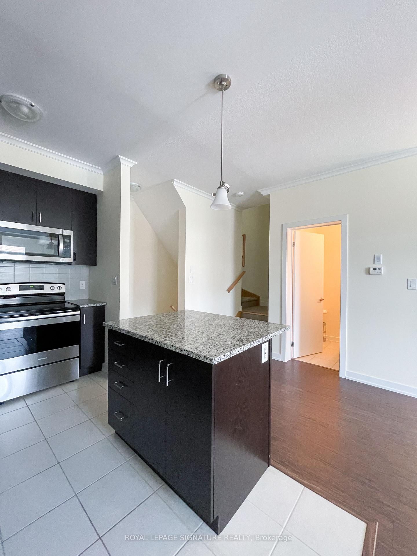Photo 8 of Unit 99, 590 North Service Road E, Hamilton, Lakeshore — HOMEH