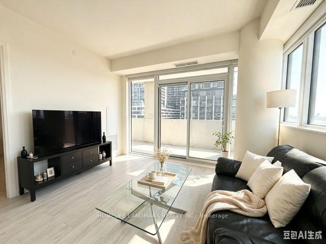 Photo 3 of Unit 424, 9000 Jane Street, Vaughan, Concord — HOMEH