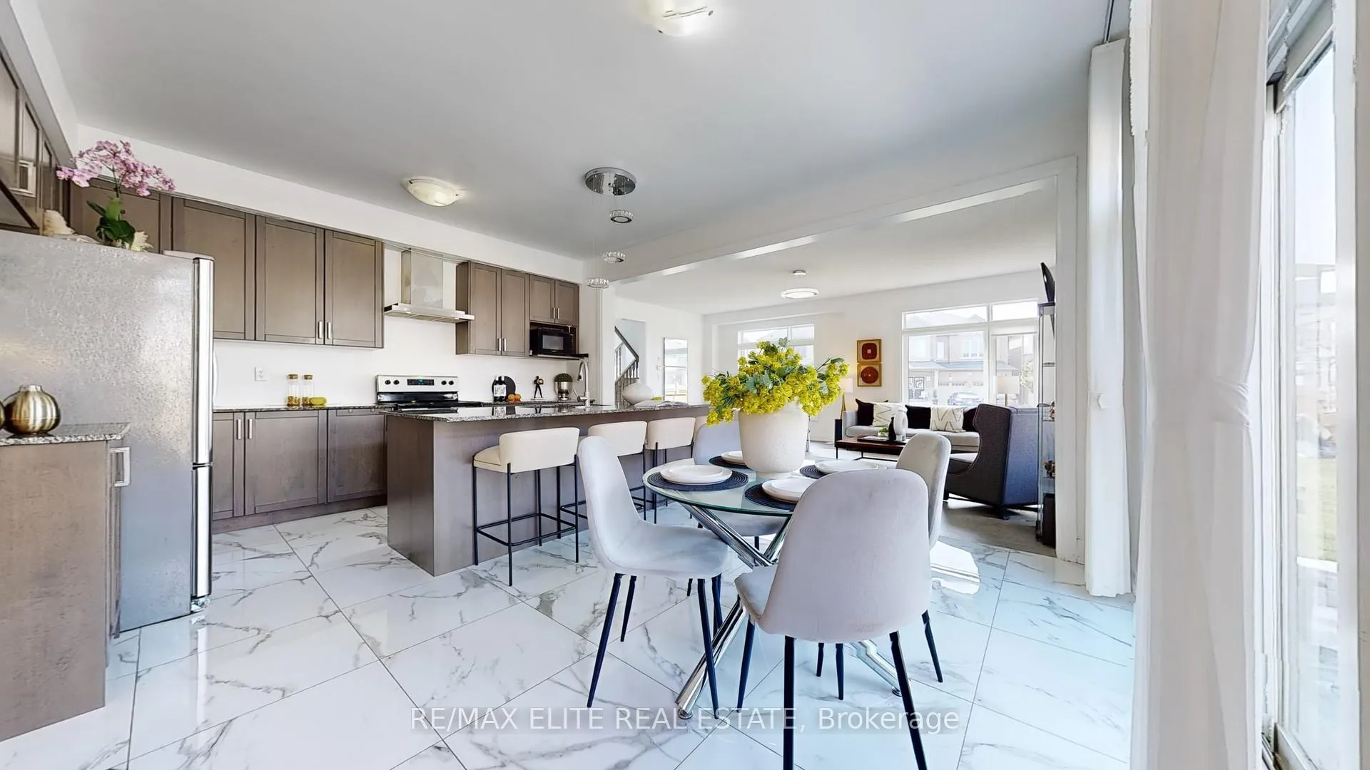 Photo 15 of 18 Marcel Brunelle Drive, Whitby, Rural Whitby — HOMEH