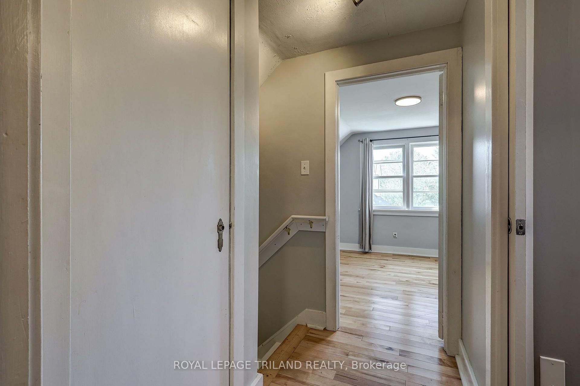 Photo 25 of 127 Hughes Street, St. Thomas — HOMEH