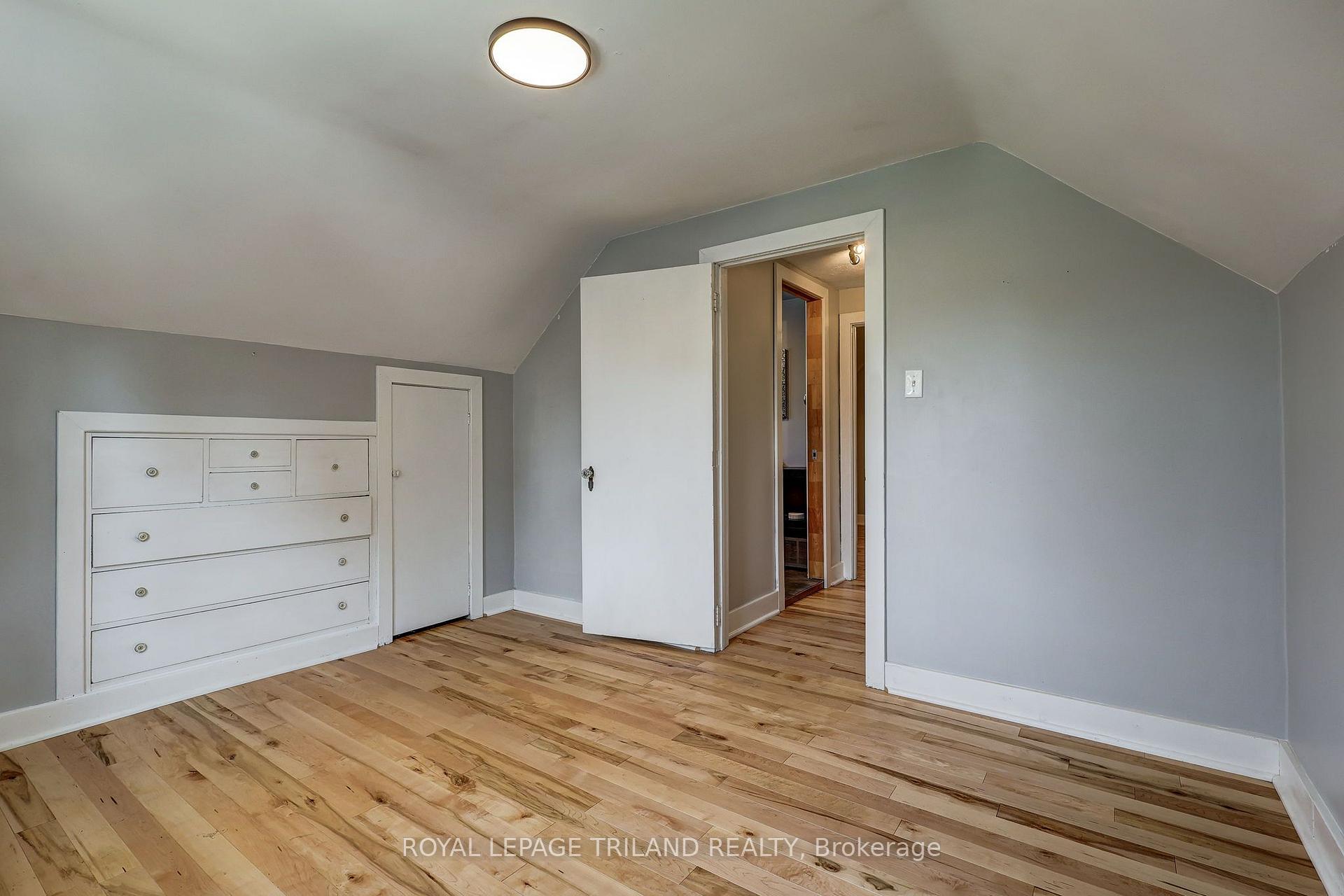 Photo 31 of 127 Hughes Street, St. Thomas — HOMEH