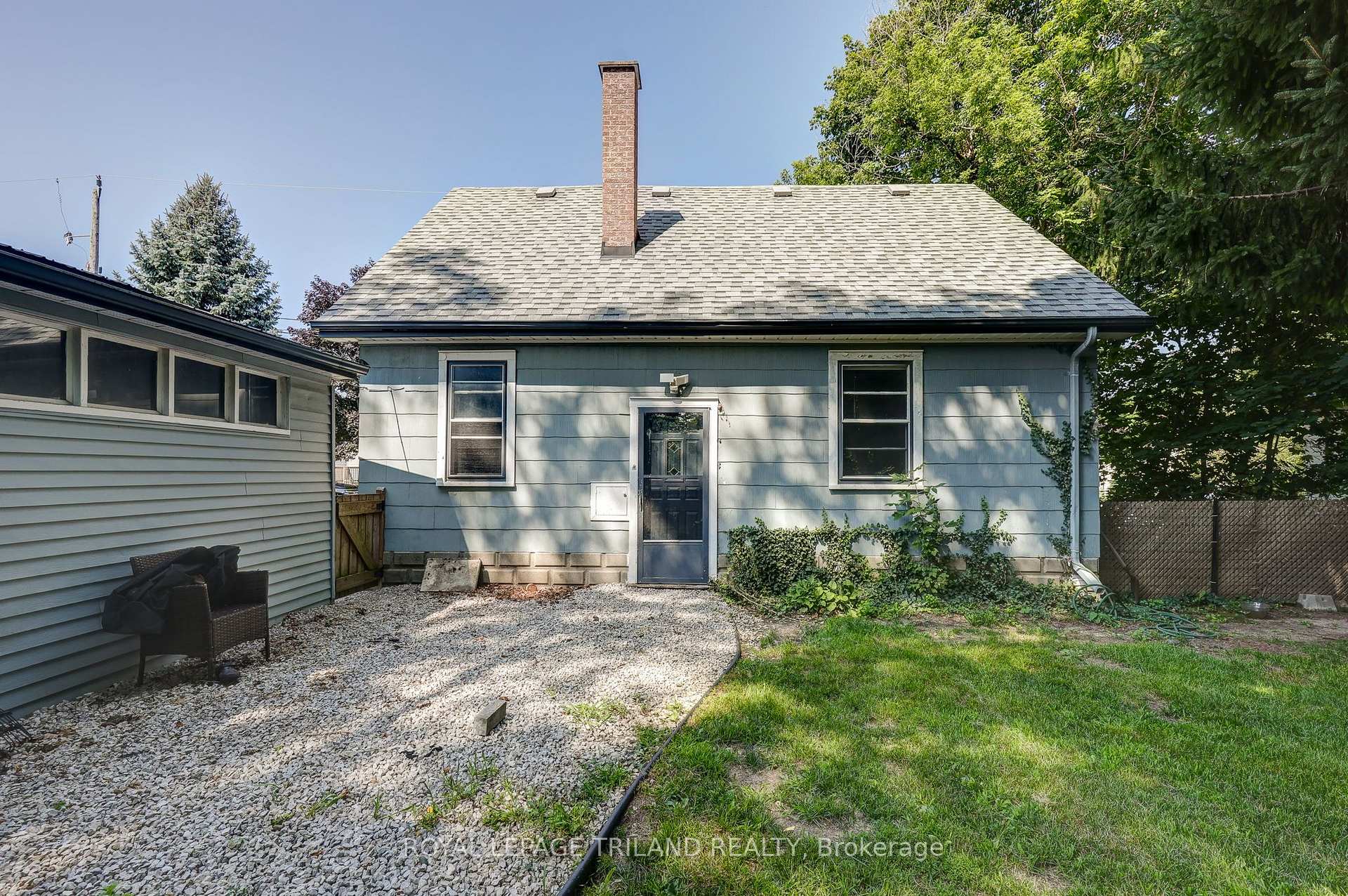 Photo 32 of 127 Hughes Street, St. Thomas — HOMEH