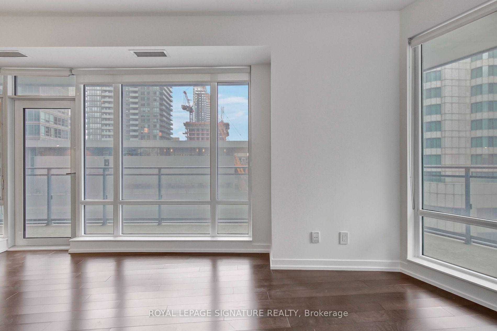 Photo 8 of Unit 1111, 21 Widmer Street, Toronto, Waterfront Communities — HOMEH