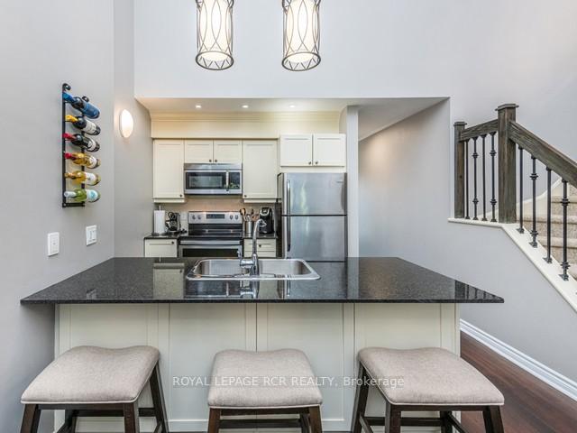 Photo 10 of Unit 302, 3 Brandy Lane Drive, Collingwood — HOMEH