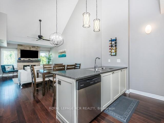 Photo 12 of Unit 302, 3 Brandy Lane Drive, Collingwood — HOMEH