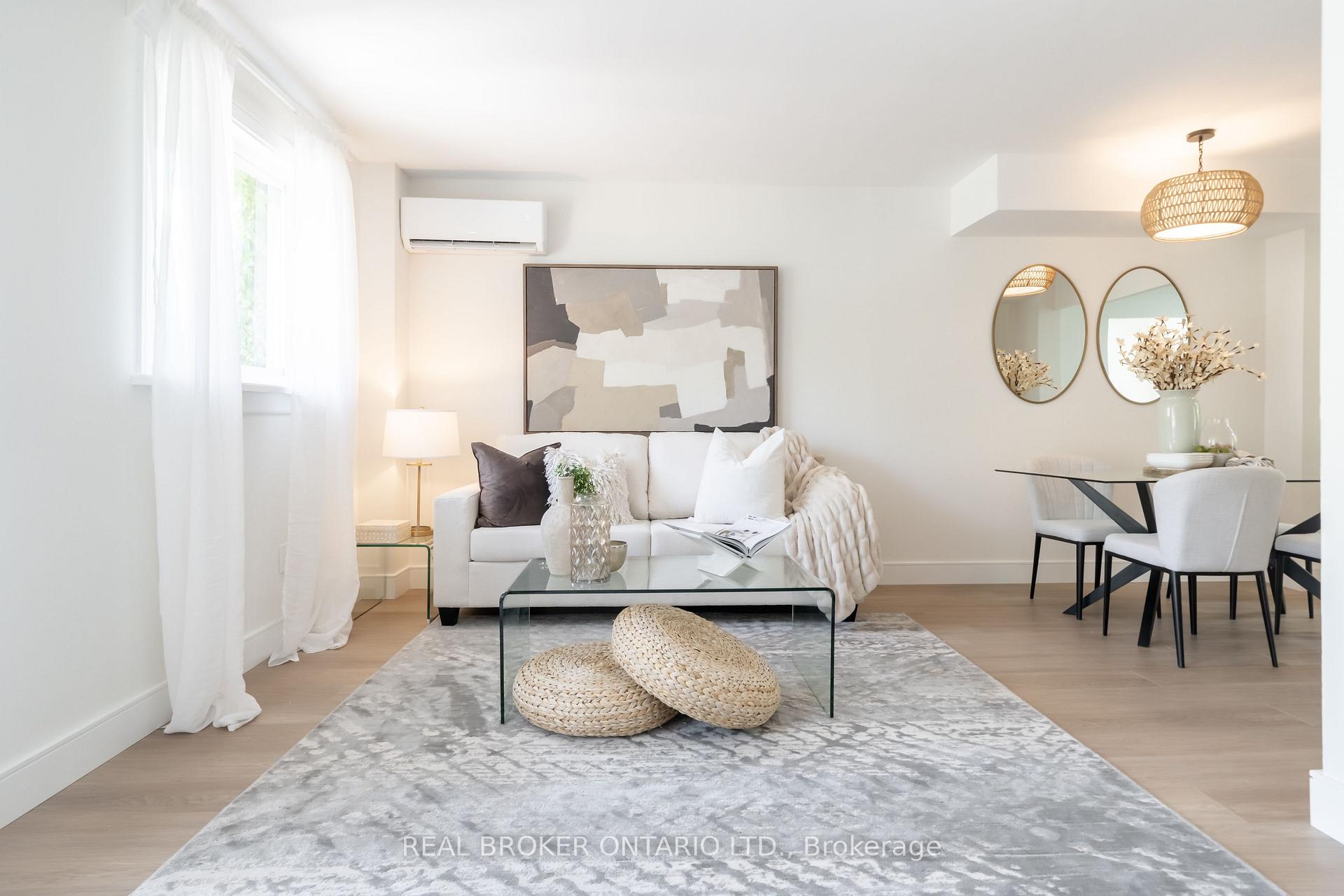 Photo 2 of Unit 1, 684 Dynes Road, Burlington, Roseland — HOMEH