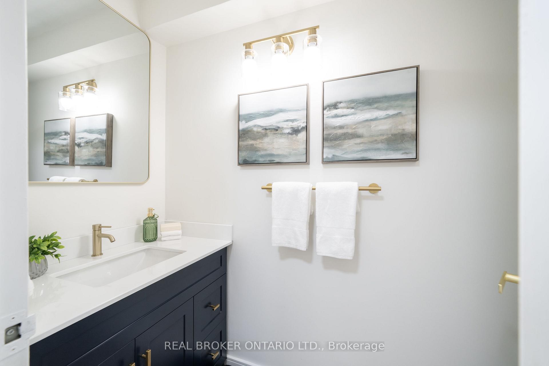 Photo 12 of Unit 1, 684 Dynes Road, Burlington, Roseland — HOMEH