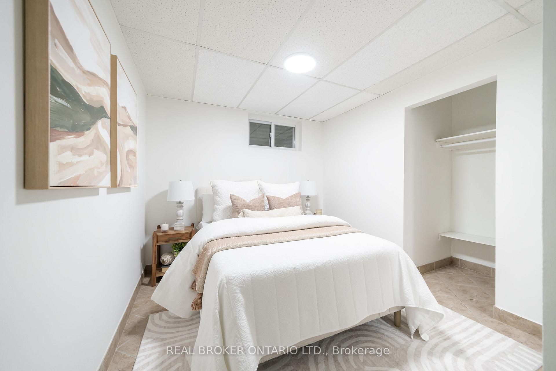 Photo 28 of Unit 1, 684 Dynes Road, Burlington, Roseland — HOMEH