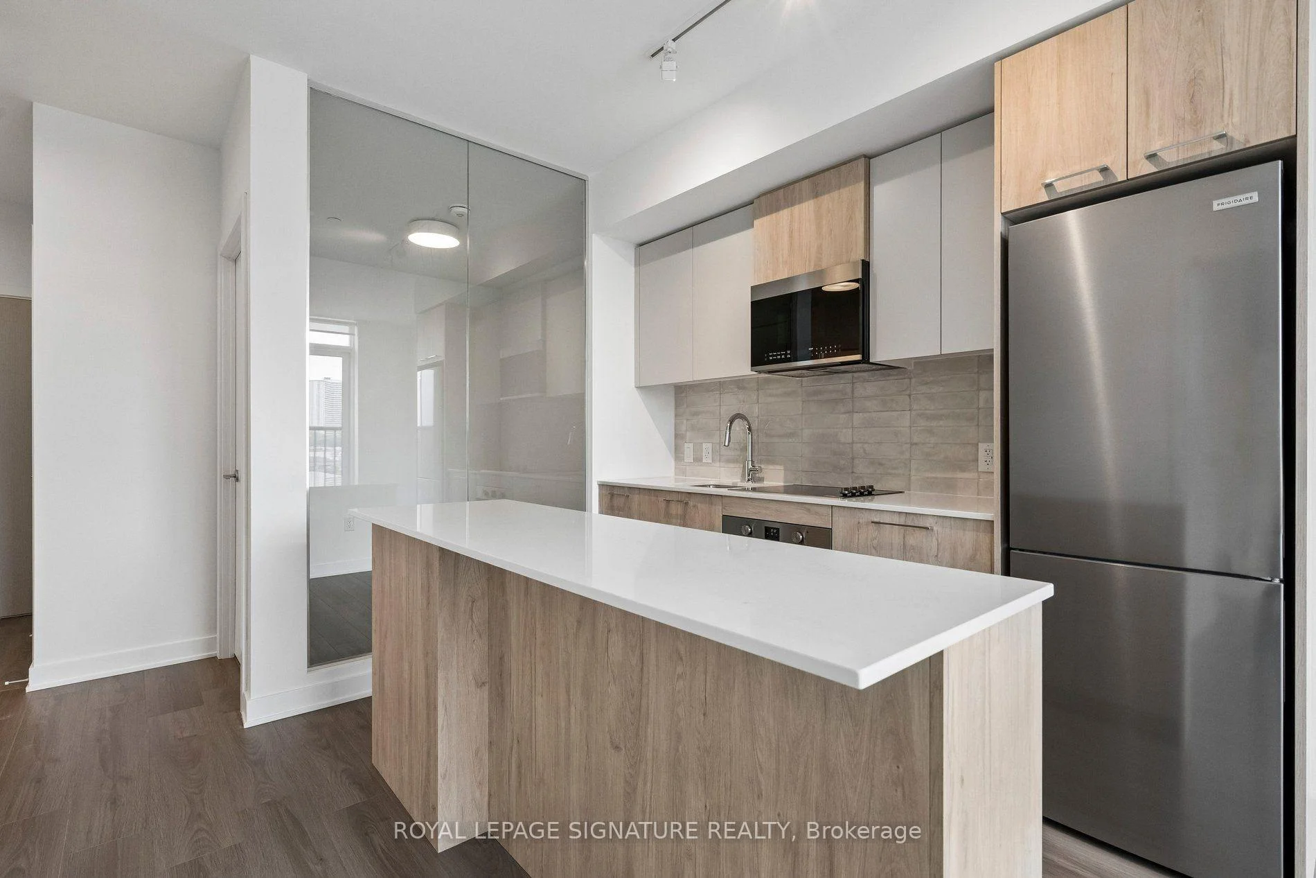 Photo 4 of Unit 822, 30 Dreamers Way, Toronto, Regent Park — HOMEH