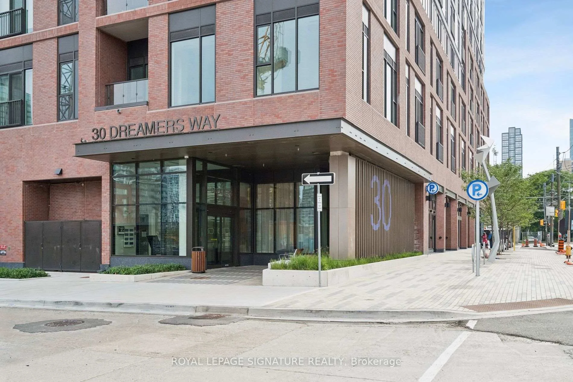 Photo 19 of Unit 822, 30 Dreamers Way, Toronto, Regent Park — HOMEH