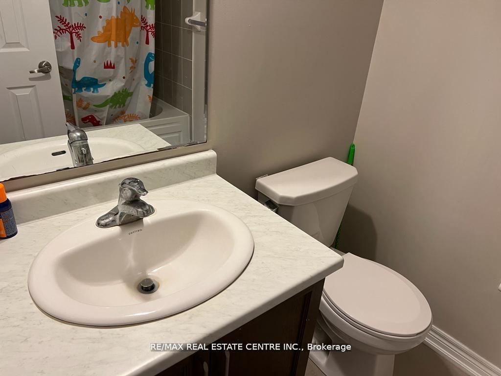 Photo 6 of 630 Linden Drive E, Cambridge, Pioneer Tower West — HOMEH
