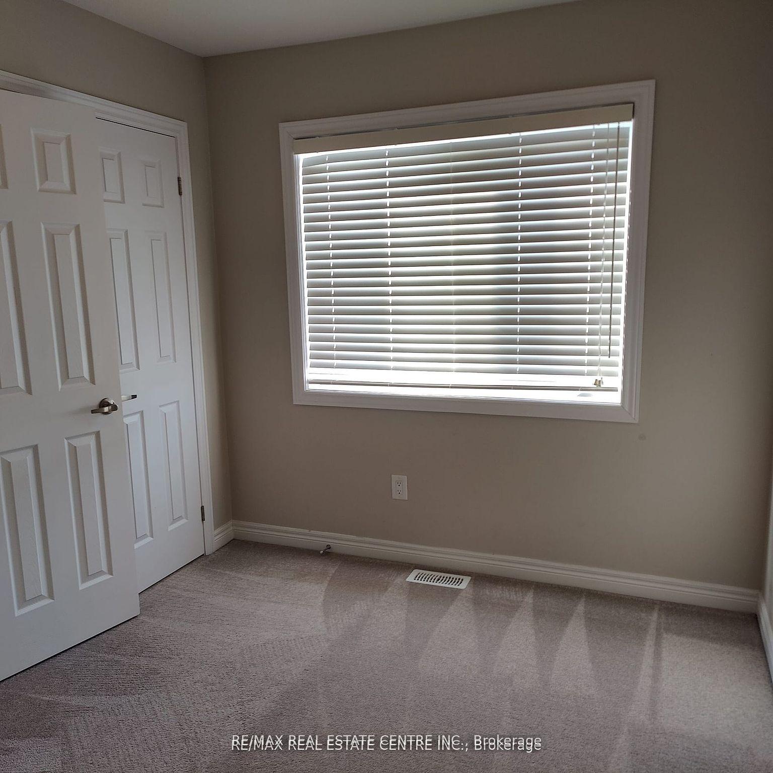 Photo 13 of 630 Linden Drive E, Cambridge, Pioneer Tower West — HOMEH