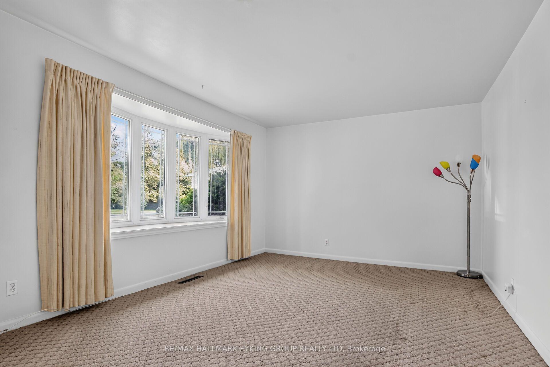 Photo 7 of 1821 Haig Drive, Ottawa, Elmvale Acres — HOMEH
