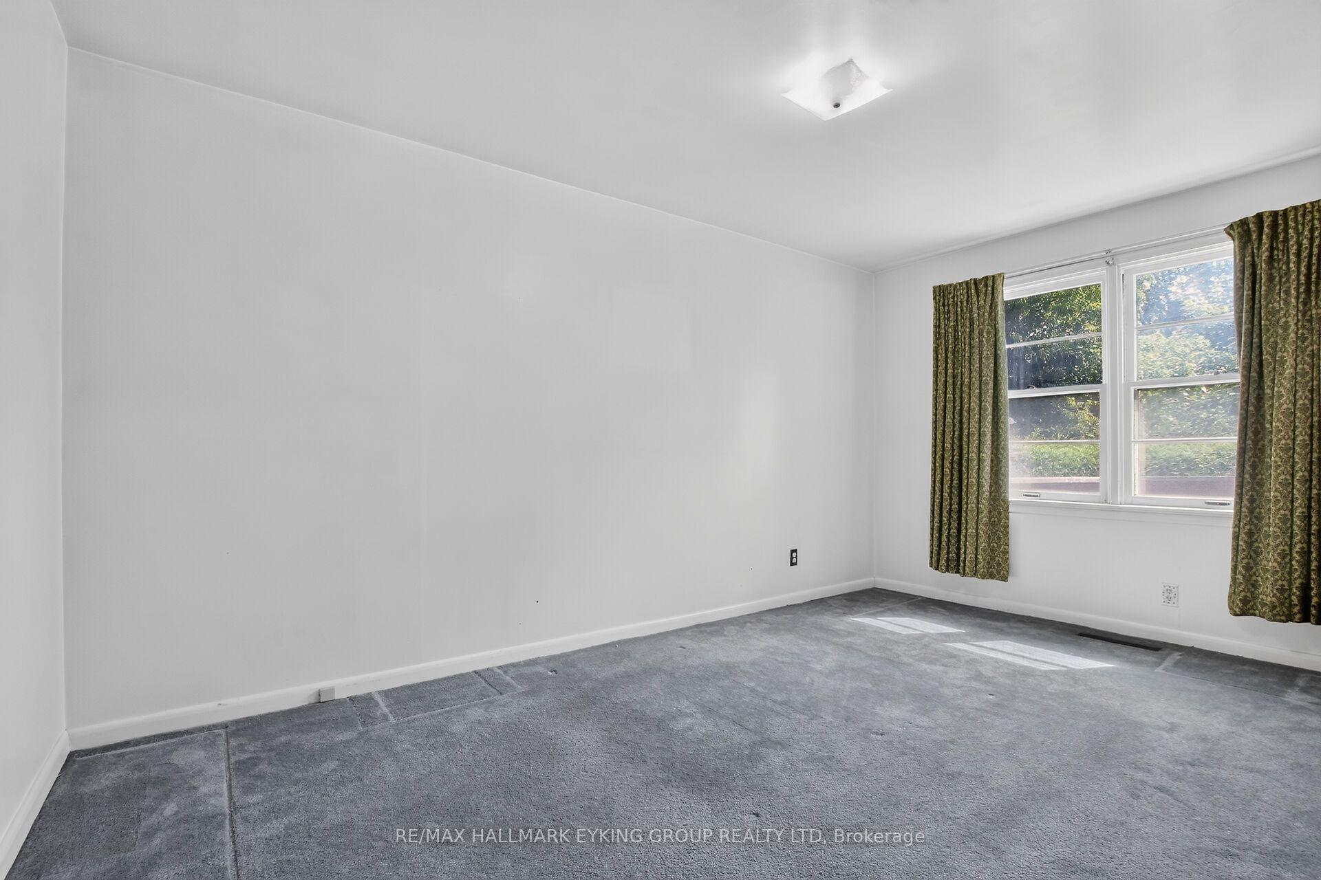Photo 15 of 1821 Haig Drive, Ottawa, Elmvale Acres — HOMEH