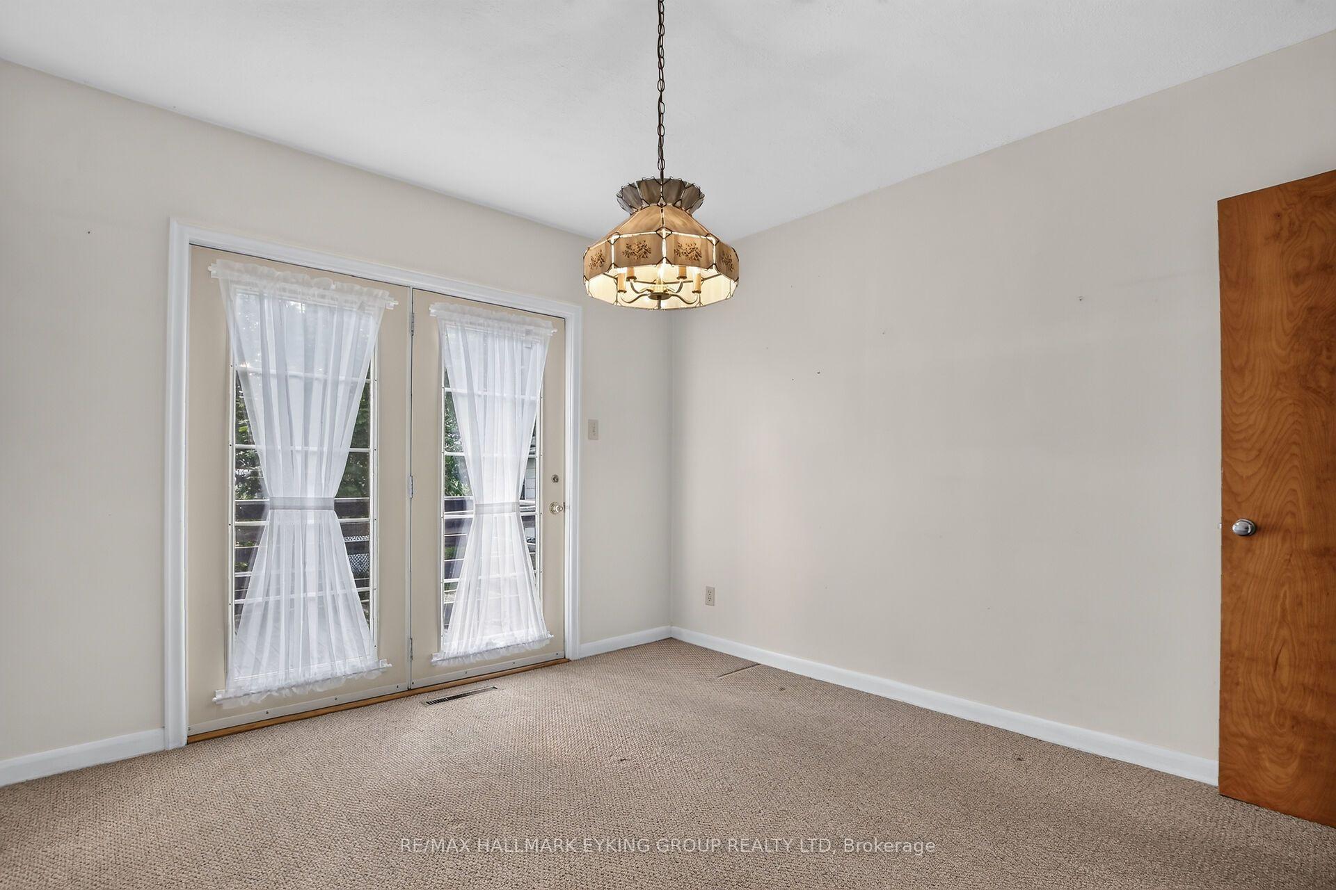 Photo 19 of 1821 Haig Drive, Ottawa, Elmvale Acres — HOMEH
