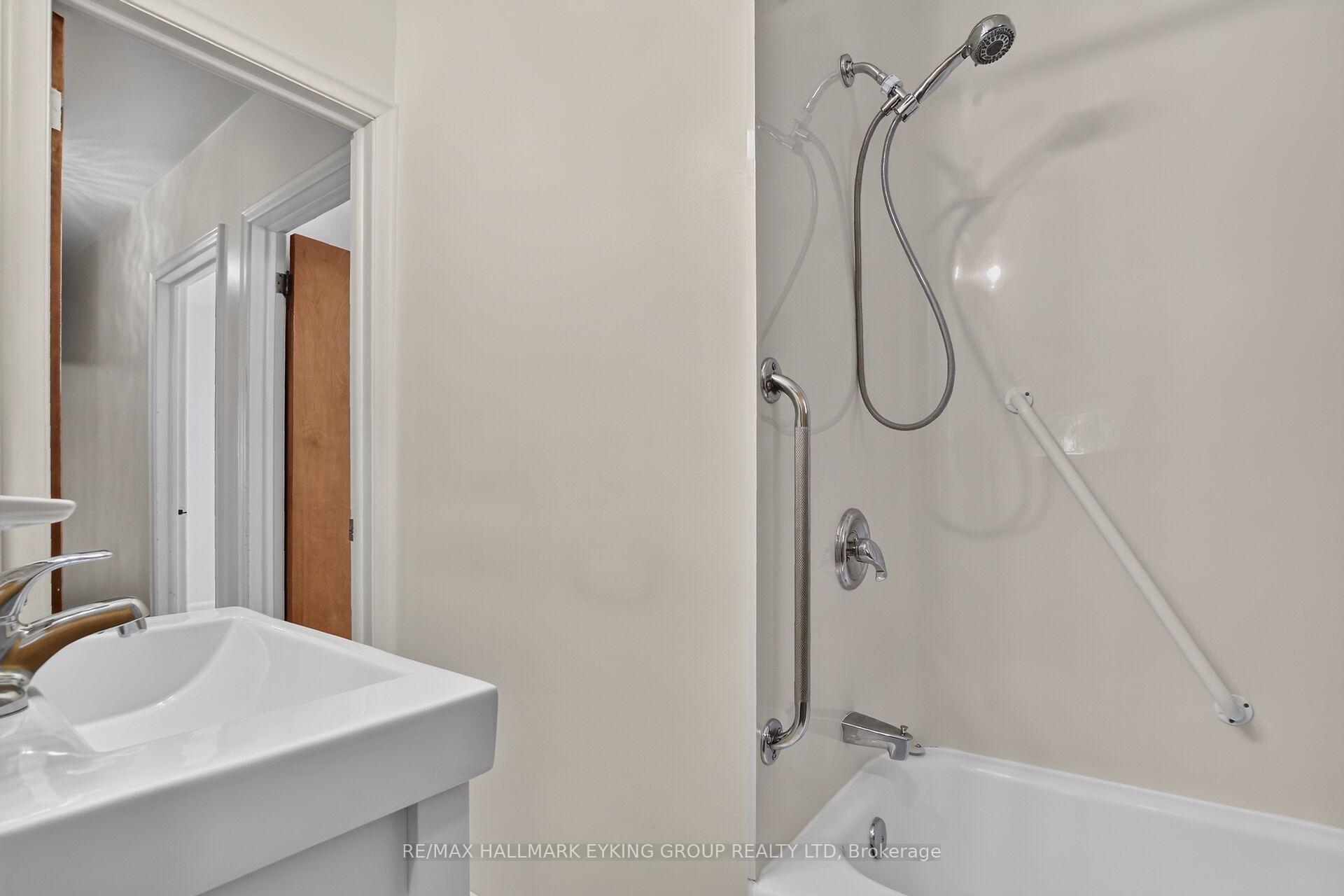 Photo 25 of 1821 Haig Drive, Ottawa, Elmvale Acres — HOMEH