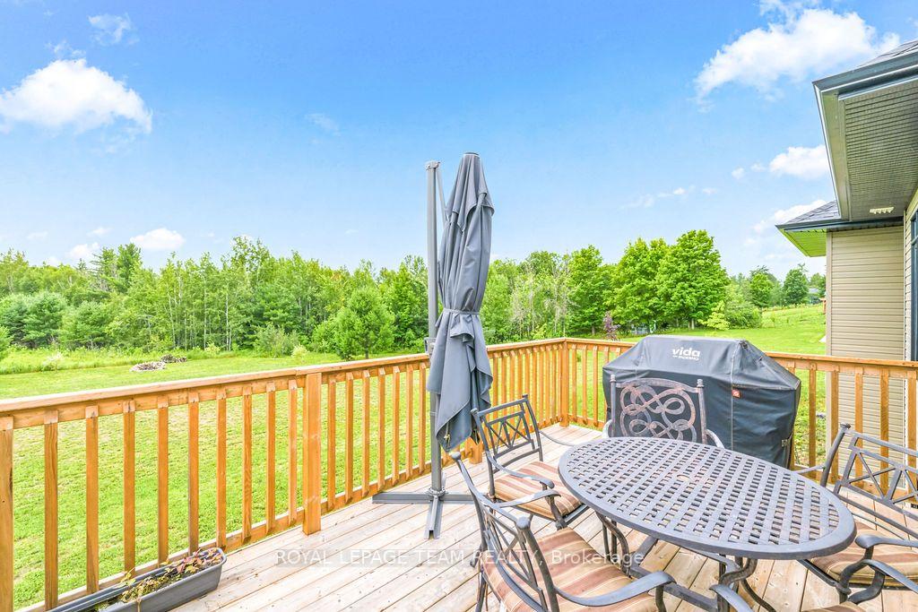 Photo 40 of 80 Raymond Luhta Crescent, McNab/Braeside, Mcnab/Braeside Twps — HOMEH