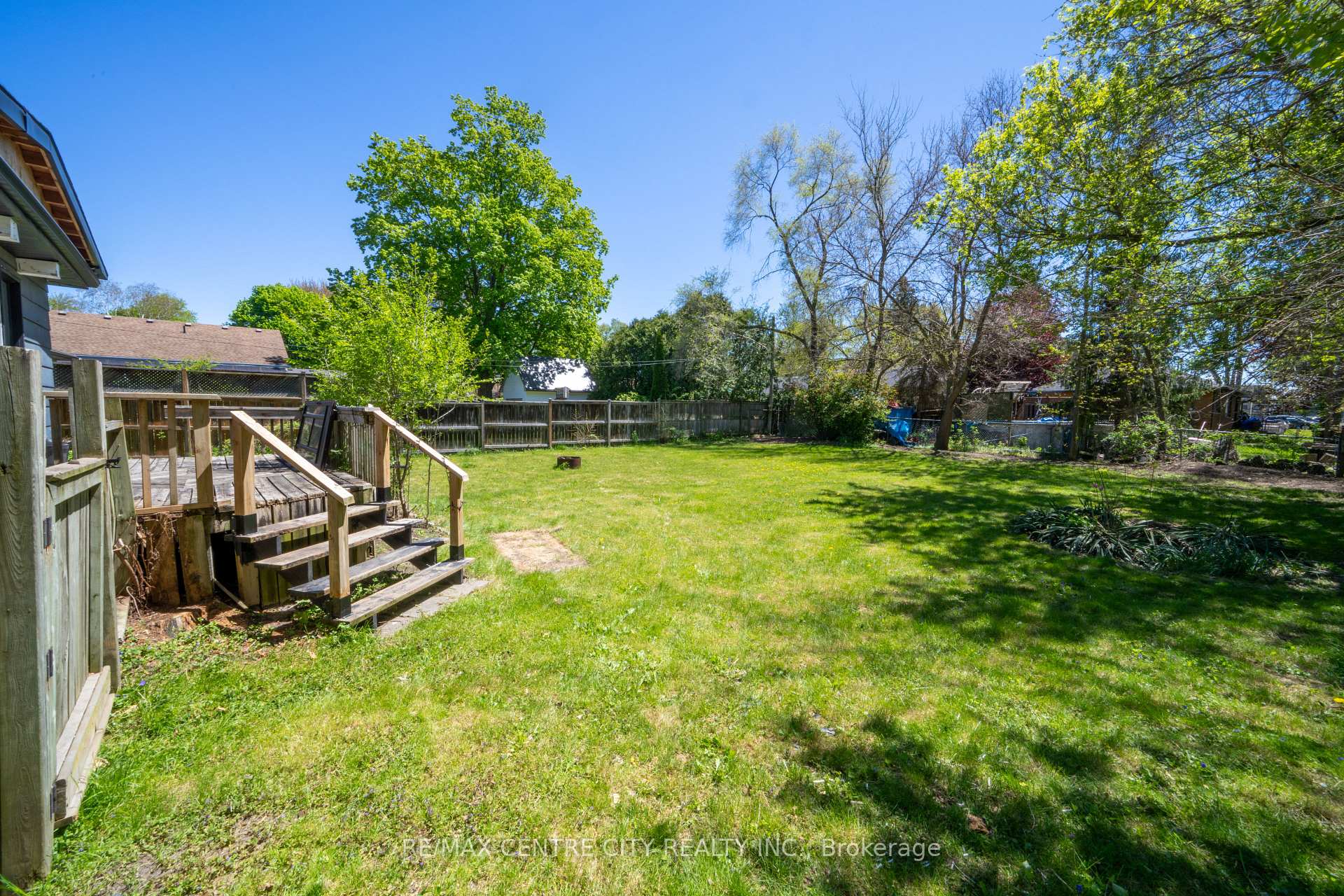 Photo 16 of 240 Maitland Street, Strathroy-Caradoc, NW — HOMEH