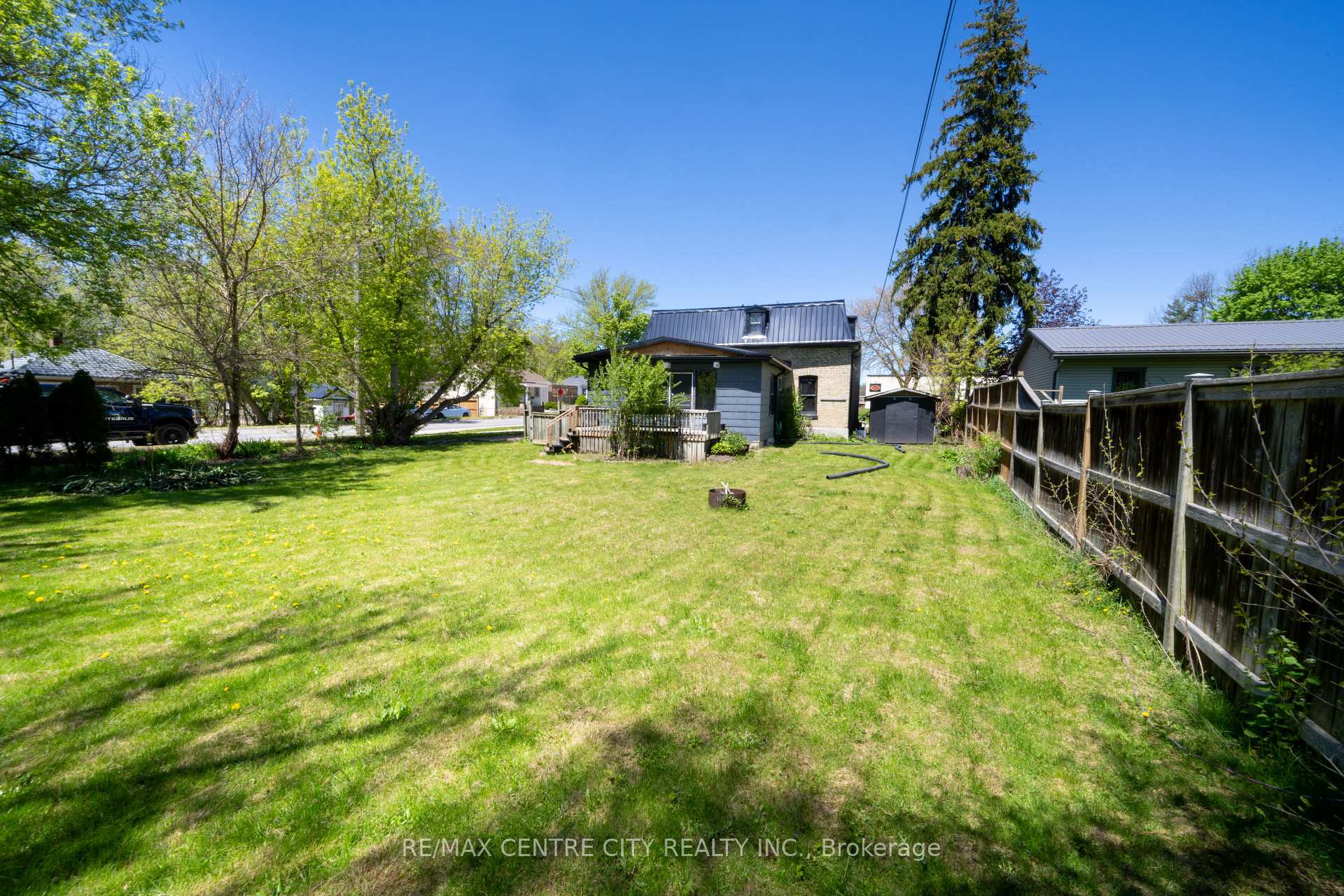 Photo 19 of 240 Maitland Street, Strathroy-Caradoc, NW — HOMEH