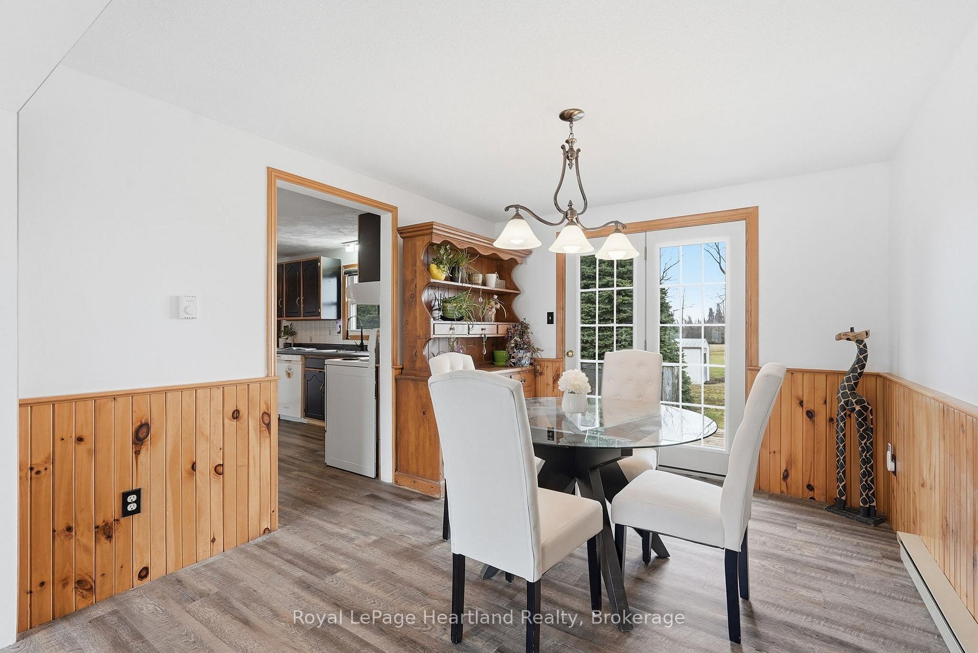 Photo 14 of 284 Manor Road, North Huron, Wingham — HOMEH