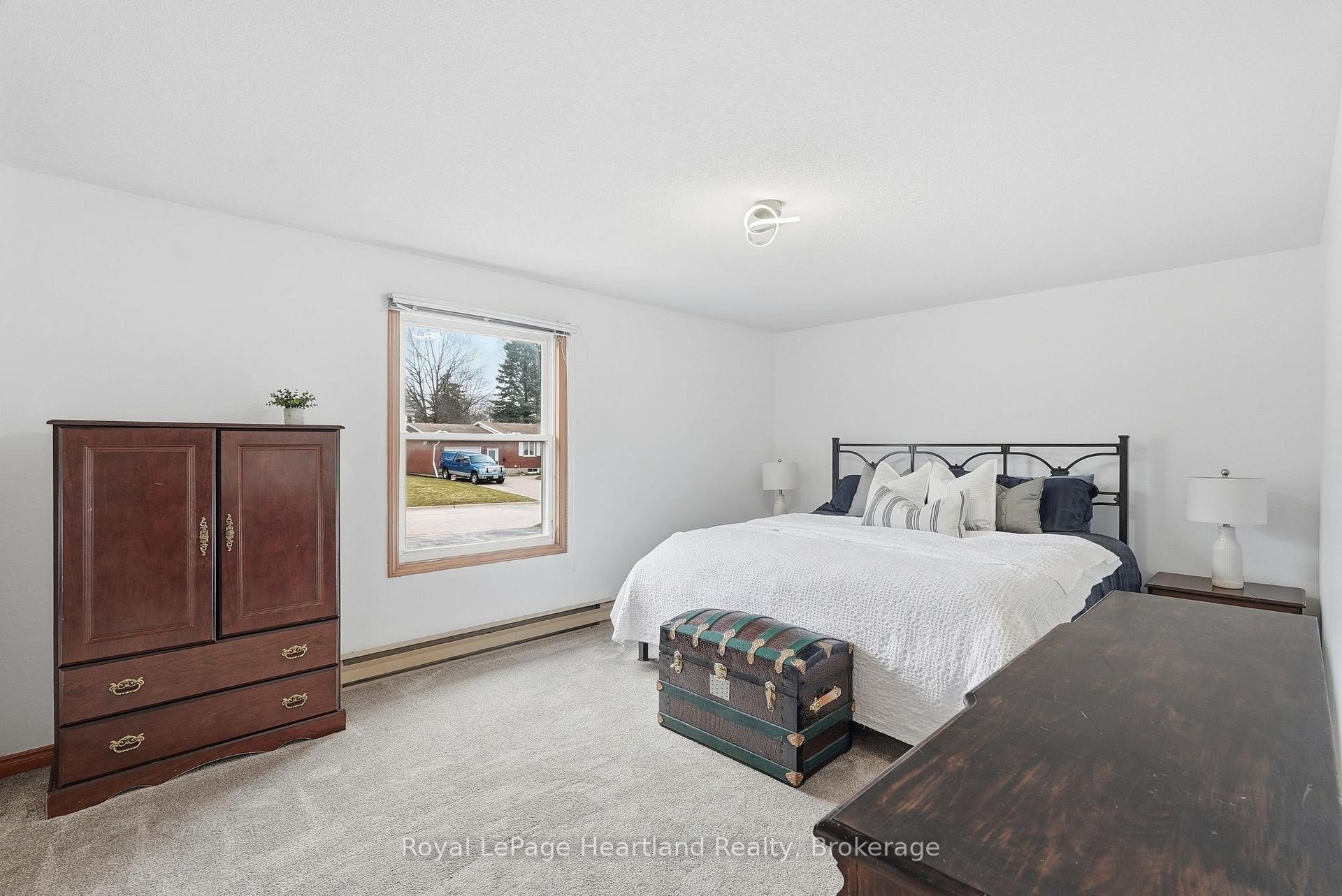 Photo 23 of 284 Manor Road, North Huron, Wingham — HOMEH