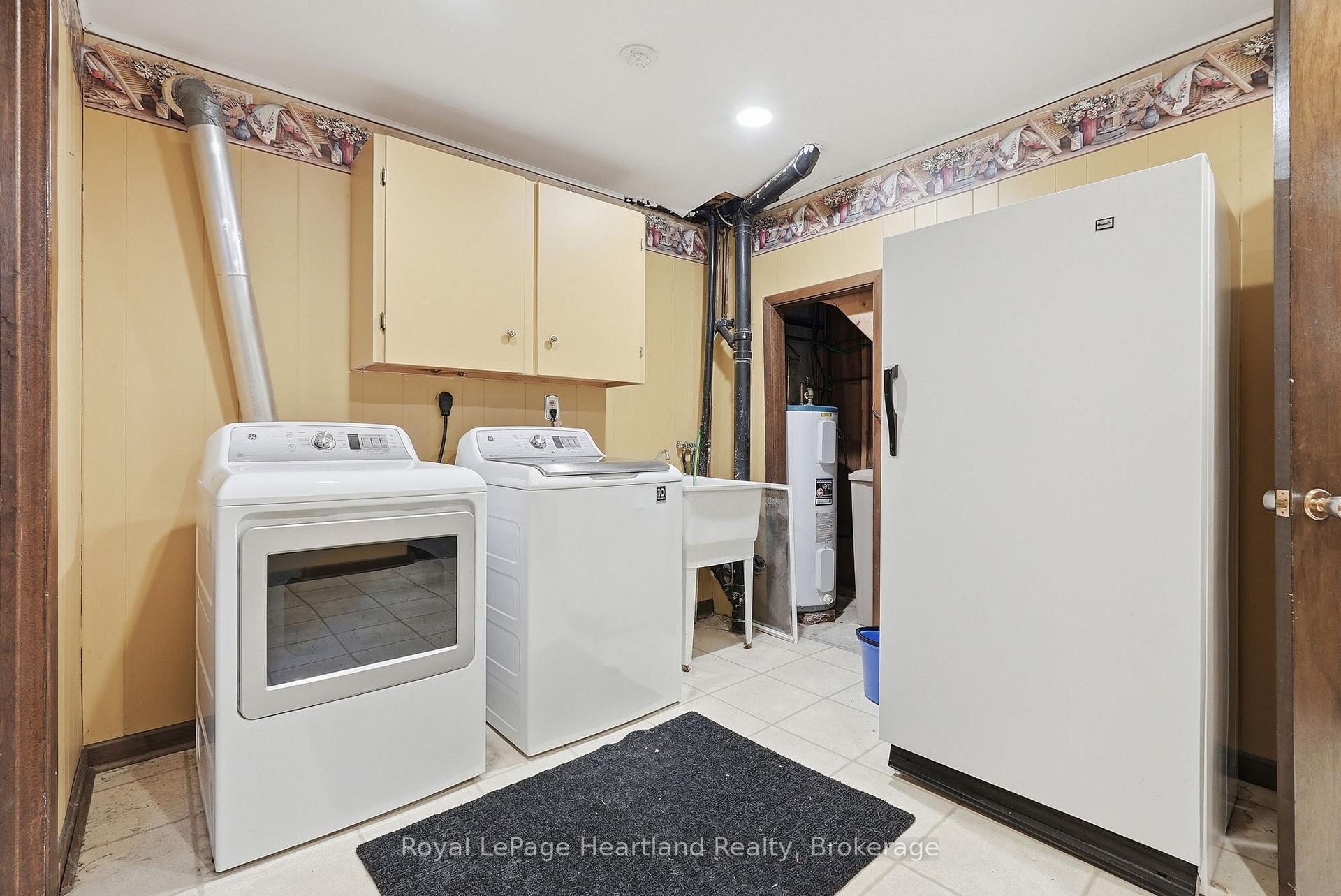 Photo 31 of 284 Manor Road, North Huron, Wingham — HOMEH
