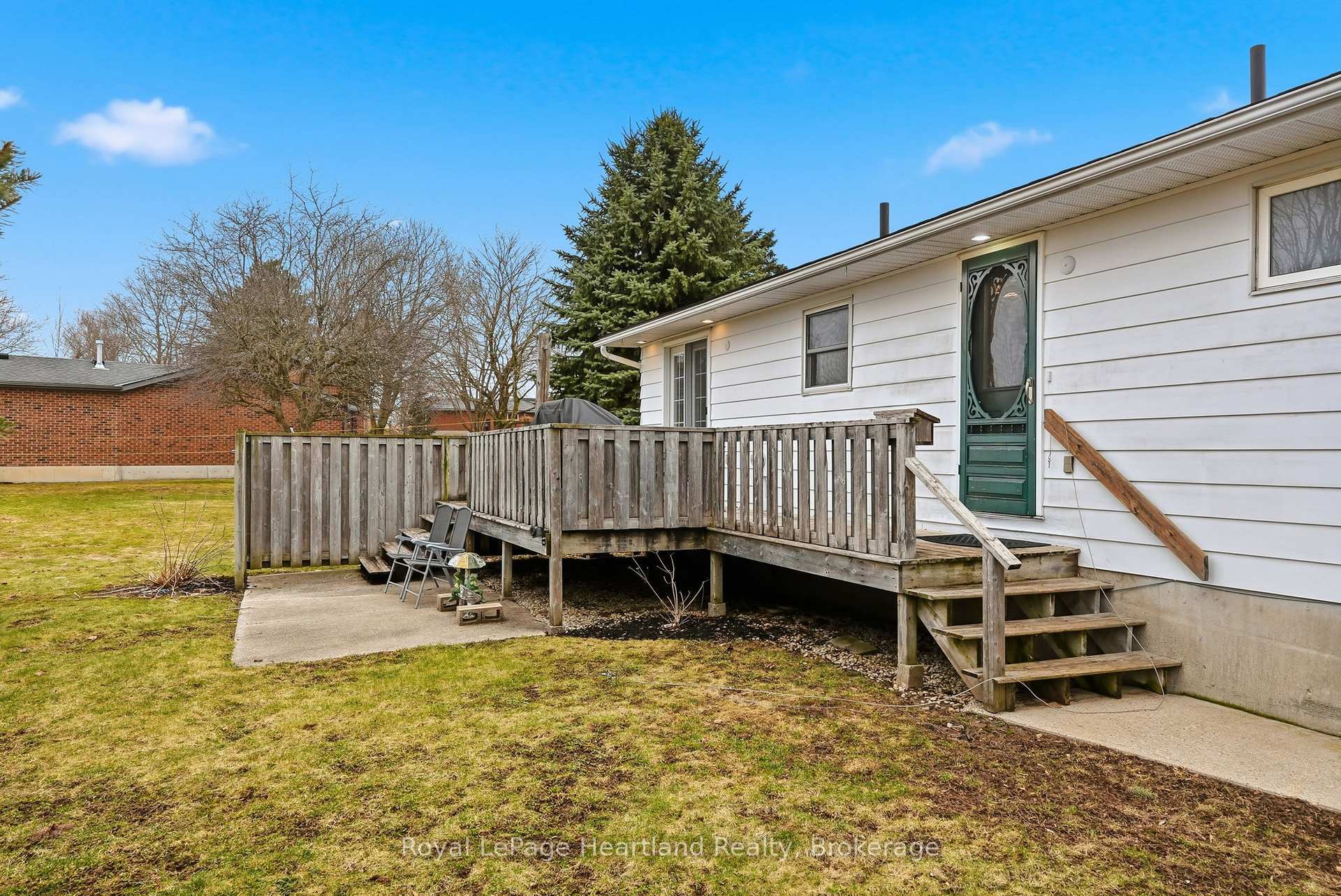 Photo 36 of 284 Manor Road, North Huron, Wingham — HOMEH