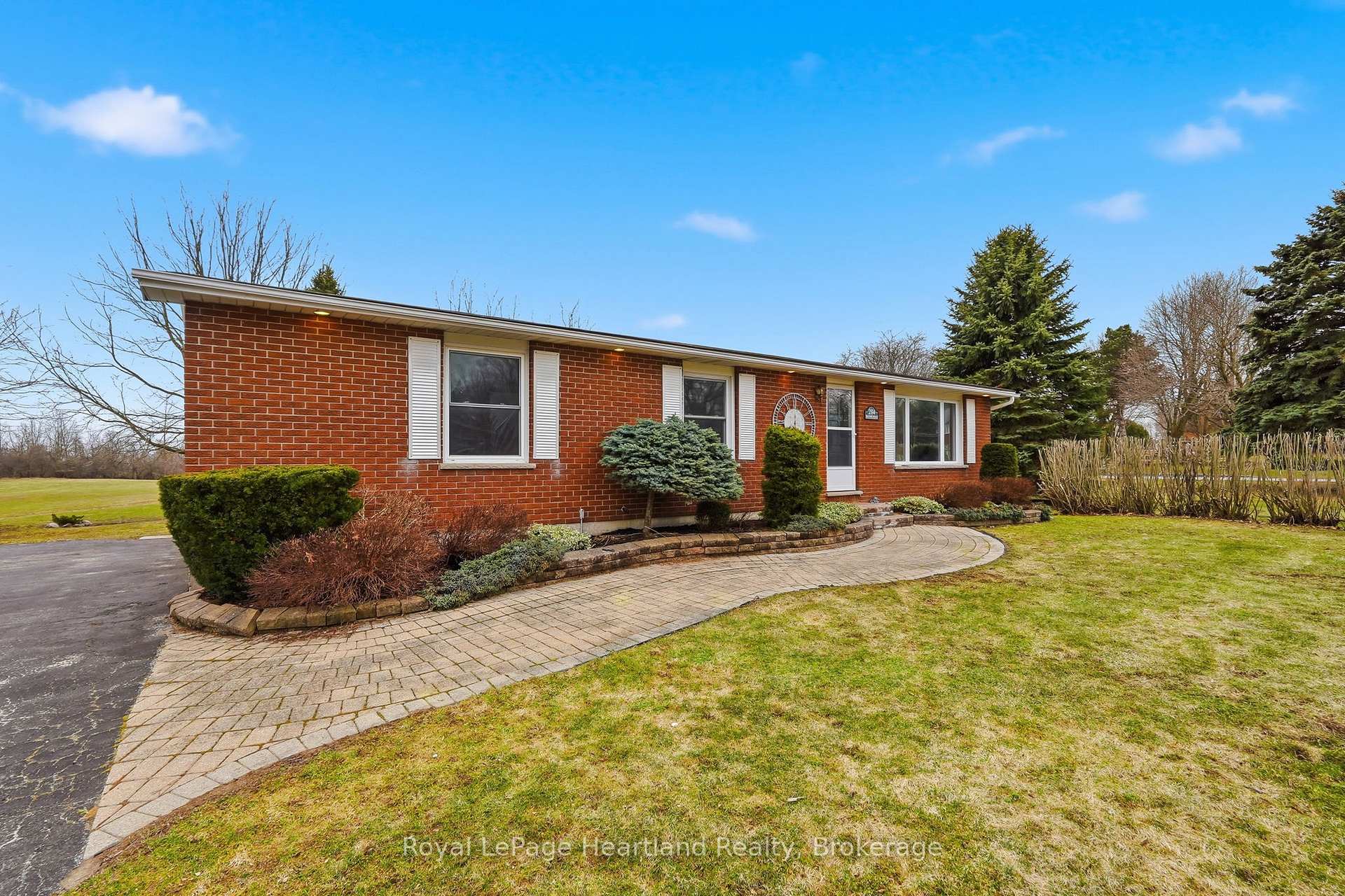Photo 41 of 284 Manor Road, North Huron, Wingham — HOMEH