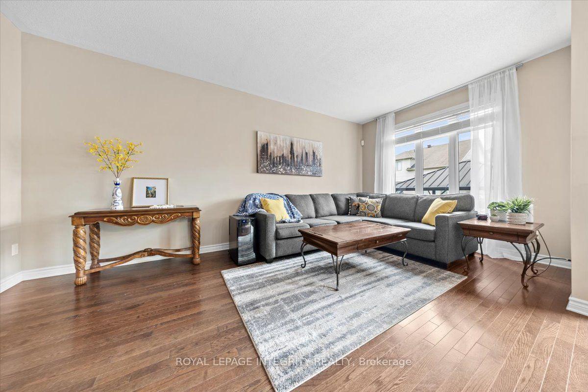 Photo 8 of 1433 Comfrey Crescent, Ottawa, Notting Hill/Summerside — HOMEH