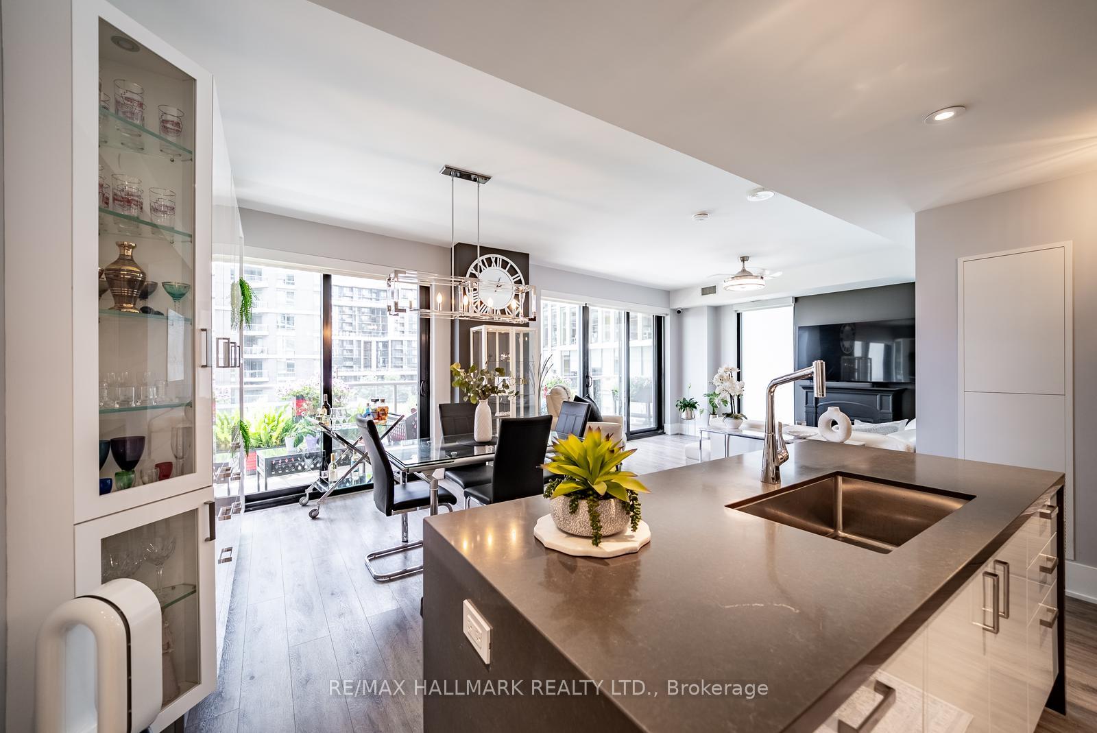 Photo 16 of Unit 301, 118 Merchants' Wharf, Toronto, Waterfront Communities — HOMEH