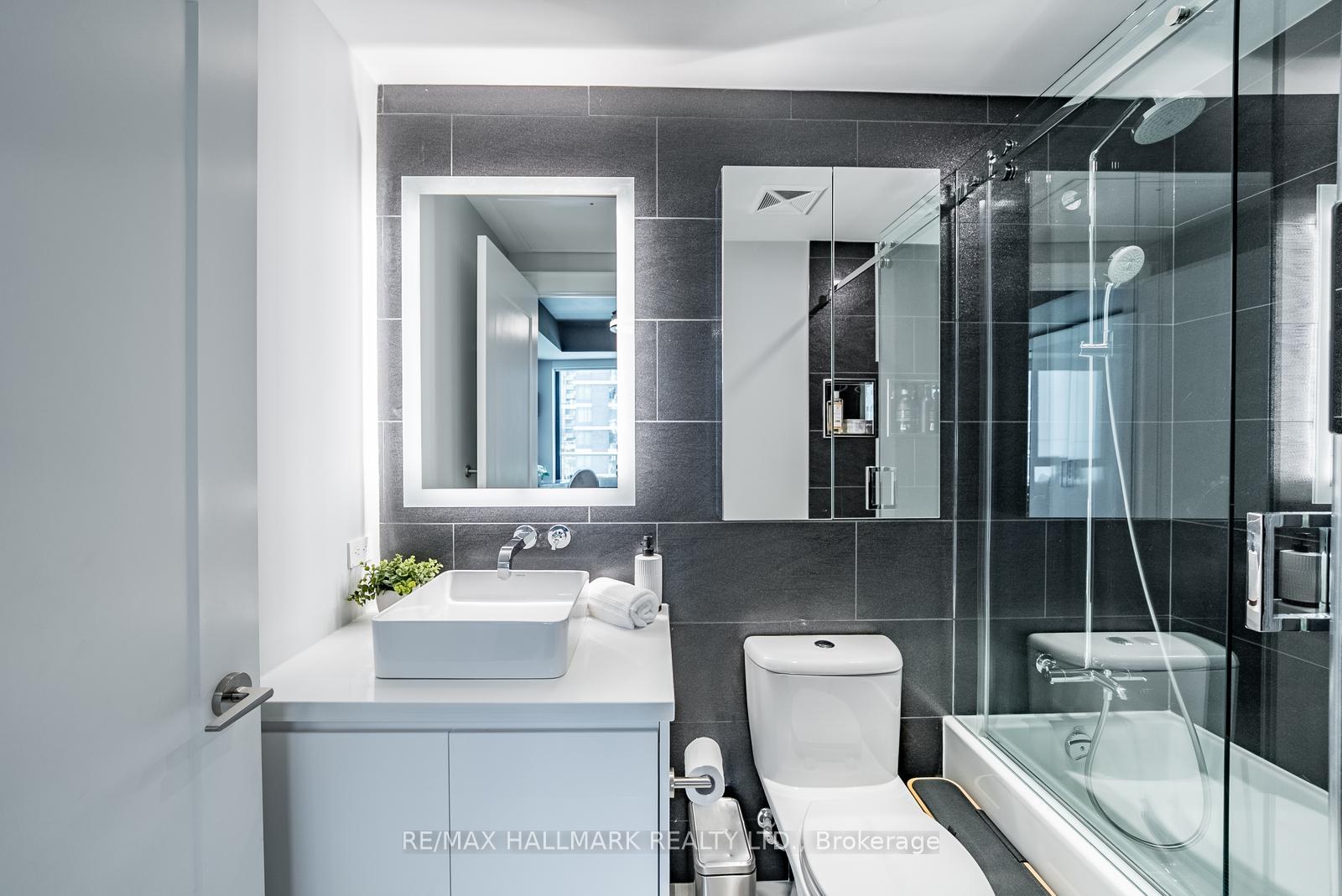 Photo 28 of Unit 301, 118 Merchants' Wharf, Toronto, Waterfront Communities — HOMEH