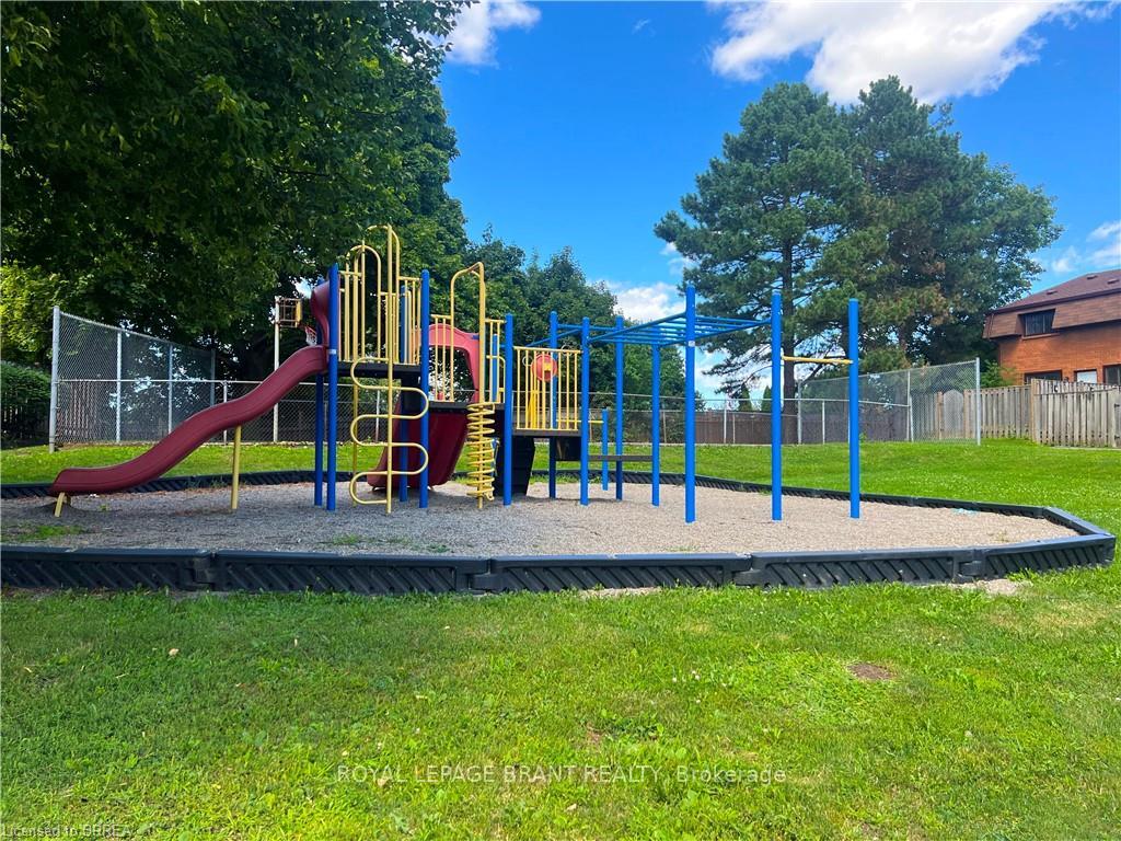 Photo 22 of Unit E5, 500 Stone Church Road W, Hamilton, Gilkson — HOMEH