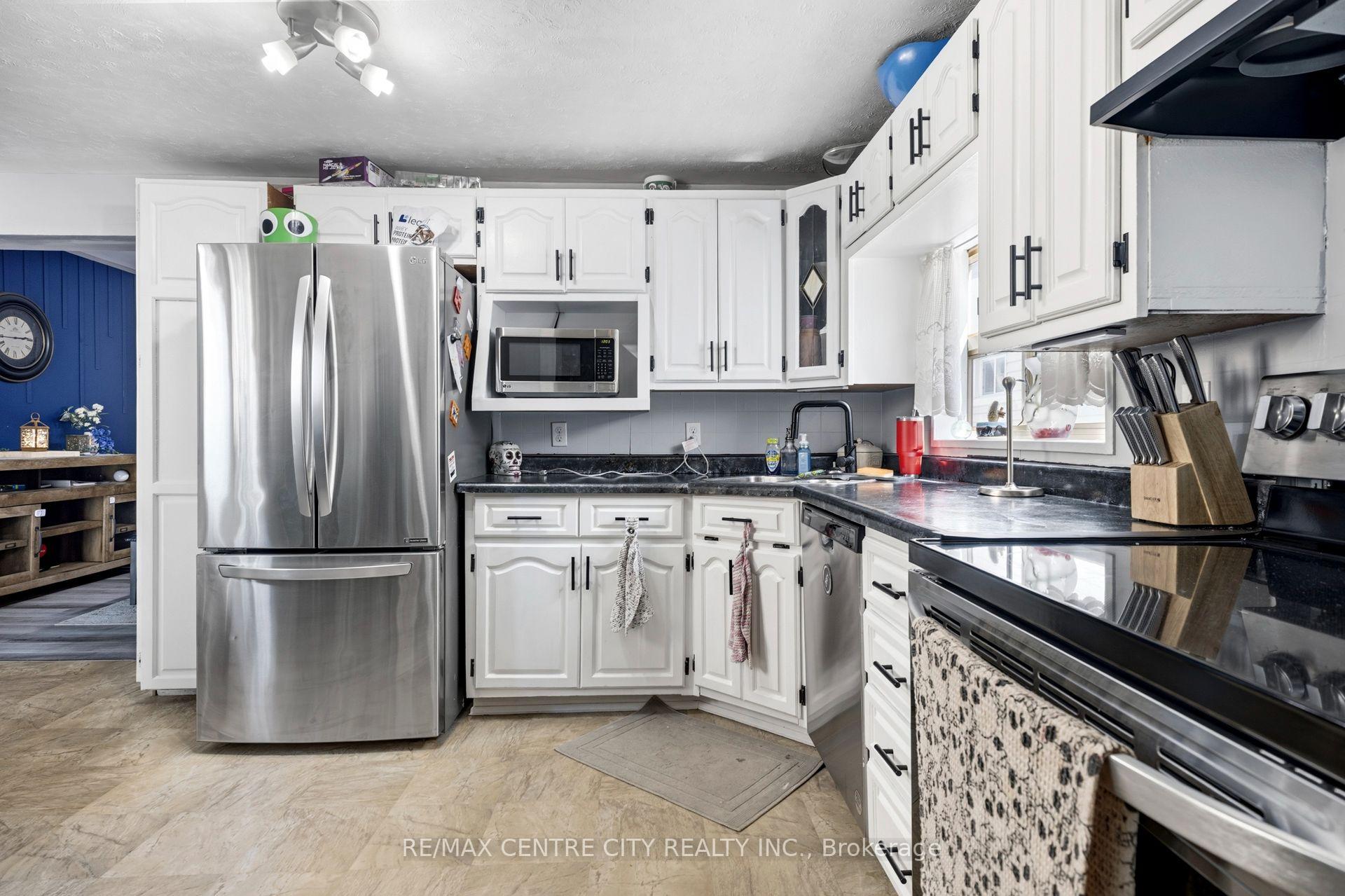 Photo 8 of 56 Mitchell Street, St. Thomas — HOMEH