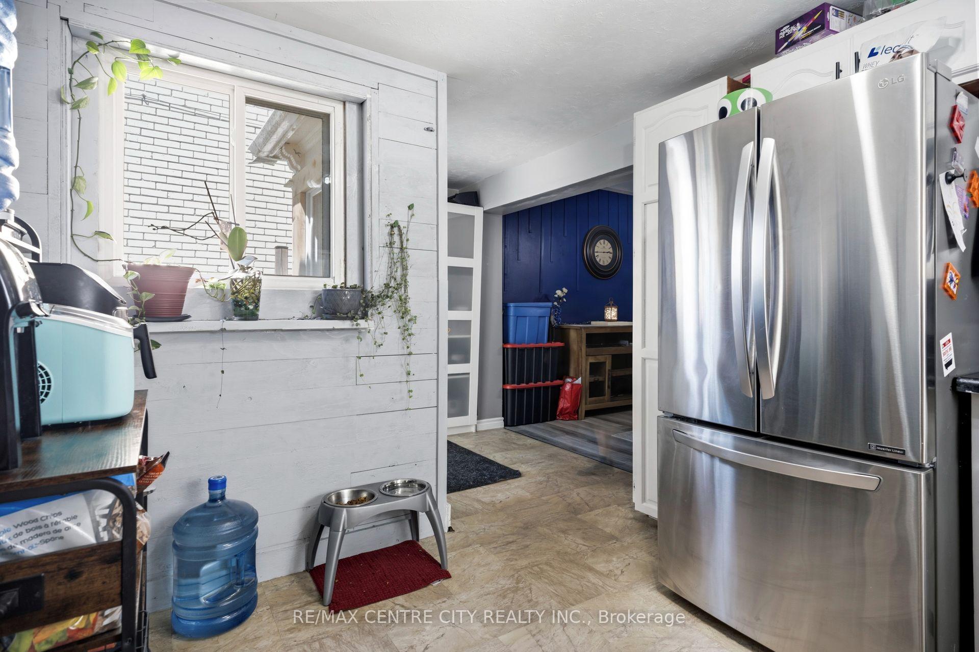 Photo 10 of 56 Mitchell Street, St. Thomas — HOMEH