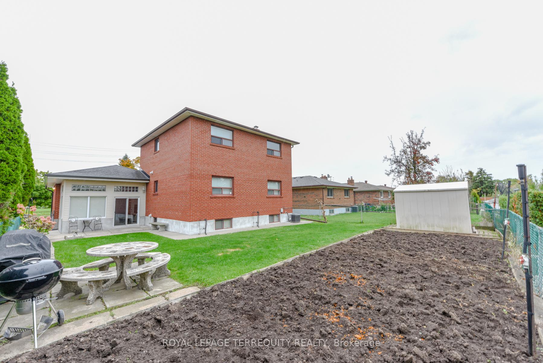 Photo 5 of 94 Melbert Road, Etobicoke, Eringate-Centennial-West Deane — HOMEH