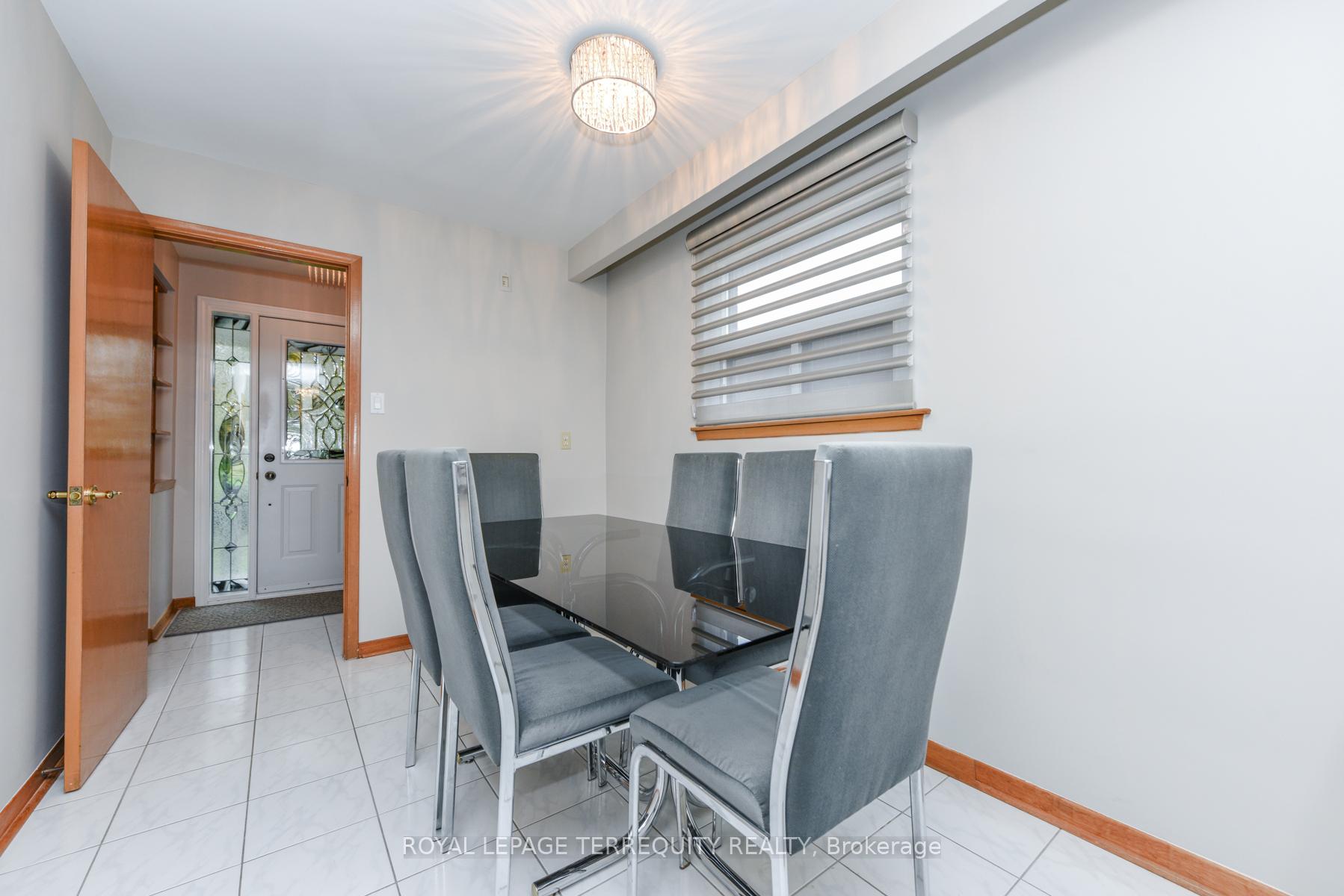 Photo 9 of 94 Melbert Road, Etobicoke, Eringate-Centennial-West Deane — HOMEH