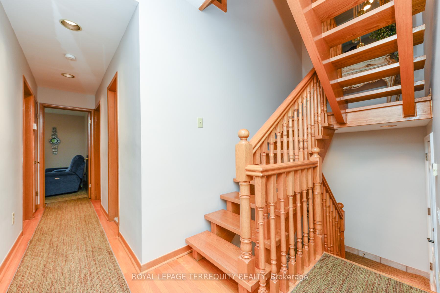 Photo 18 of 94 Melbert Road, Etobicoke, Eringate-Centennial-West Deane — HOMEH