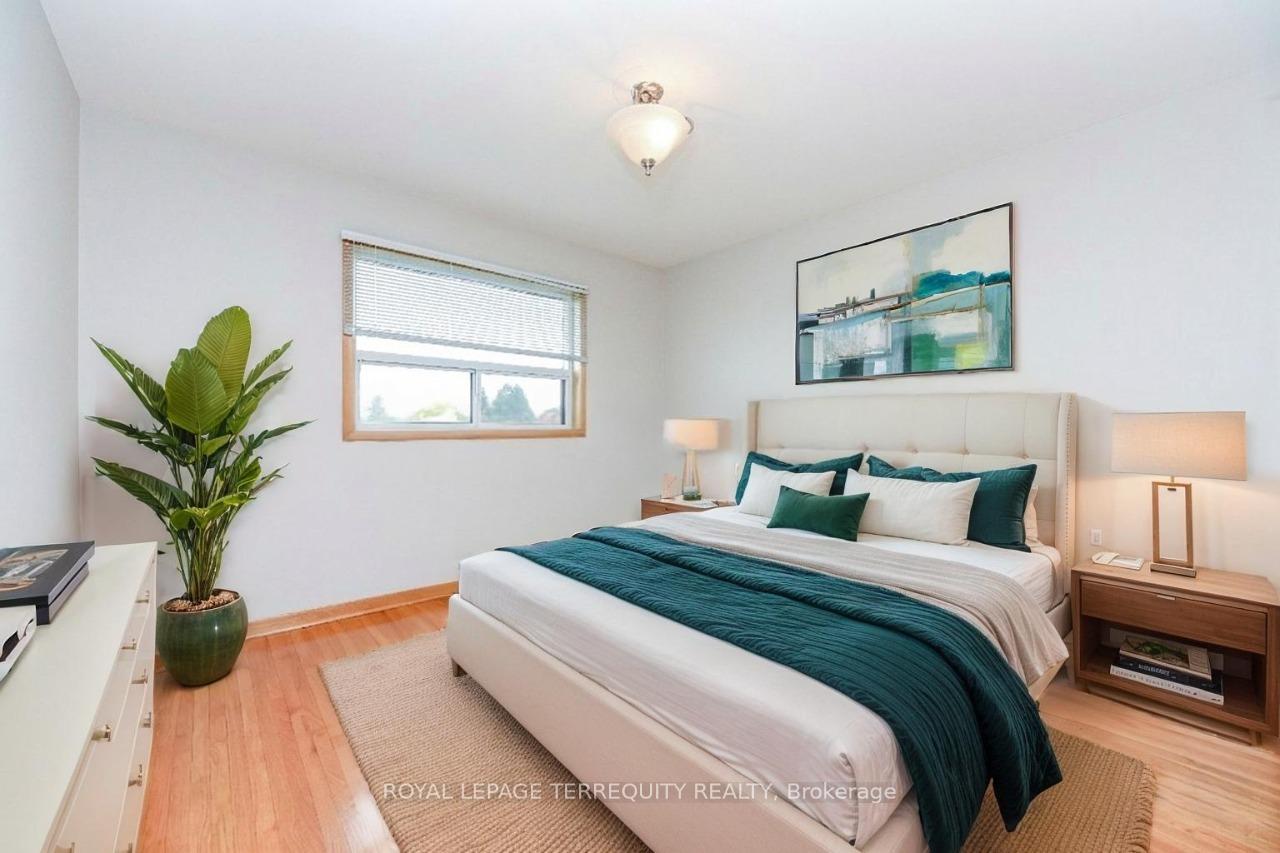 Photo 34 of 94 Melbert Road, Etobicoke, Eringate-Centennial-West Deane — HOMEH