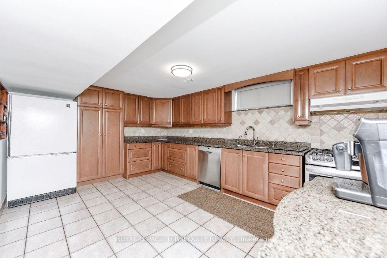 Photo 46 of 94 Melbert Road, Etobicoke, Eringate-Centennial-West Deane — HOMEH