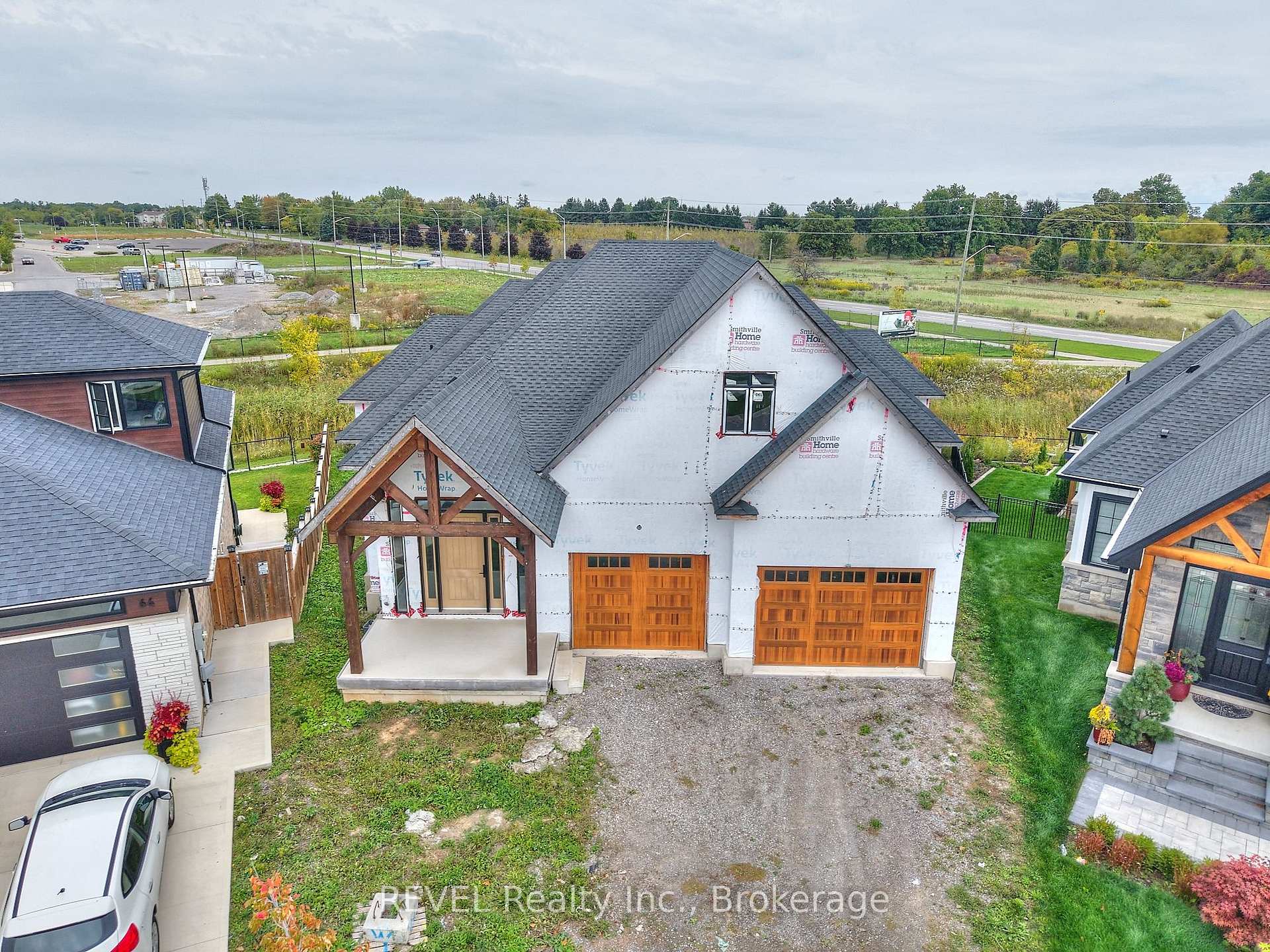 Photo 2 of 62 Bergenstein Crescent, Pelham, Fonthill — HOMEH