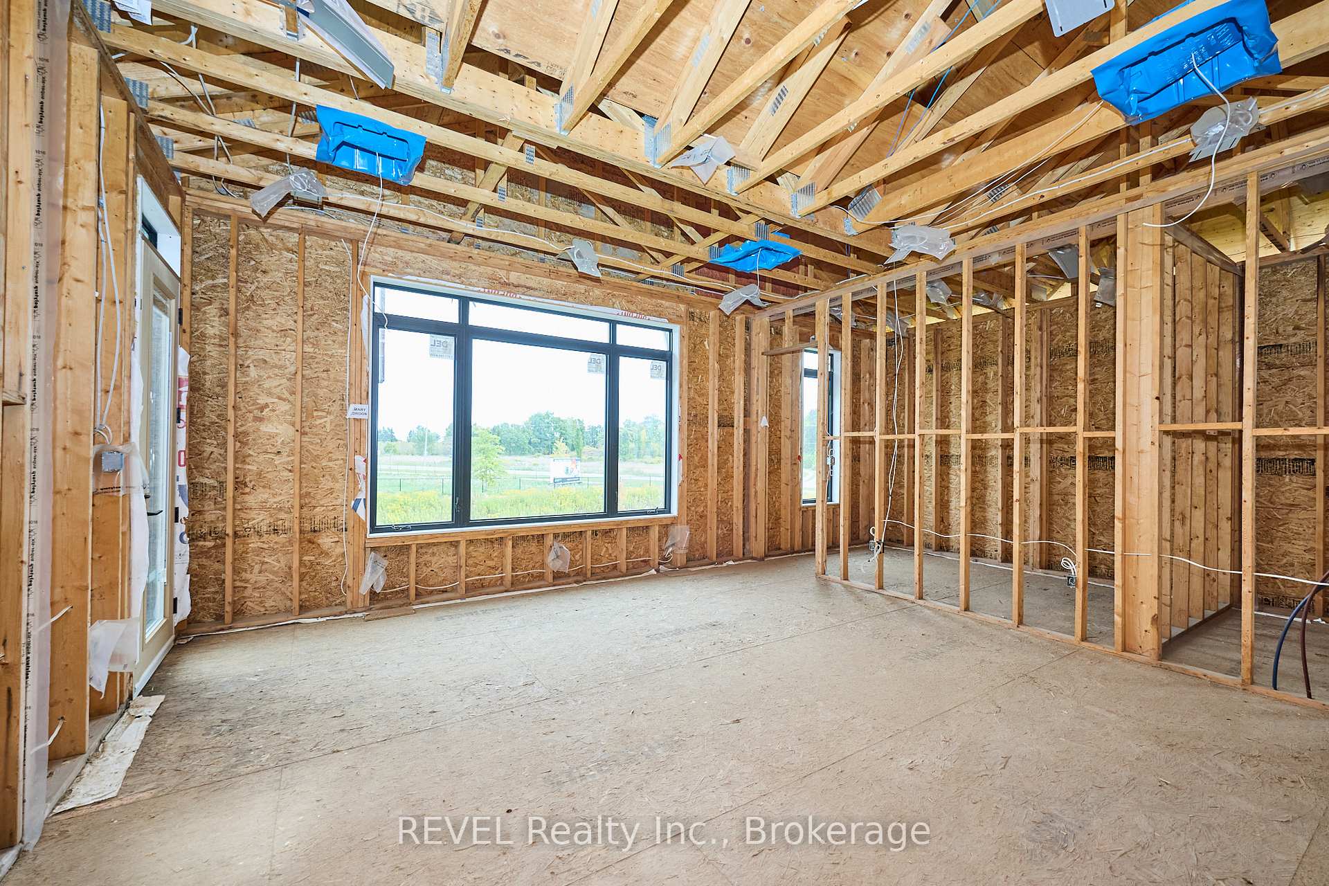 Photo 23 of 62 Bergenstein Crescent, Pelham, Fonthill — HOMEH